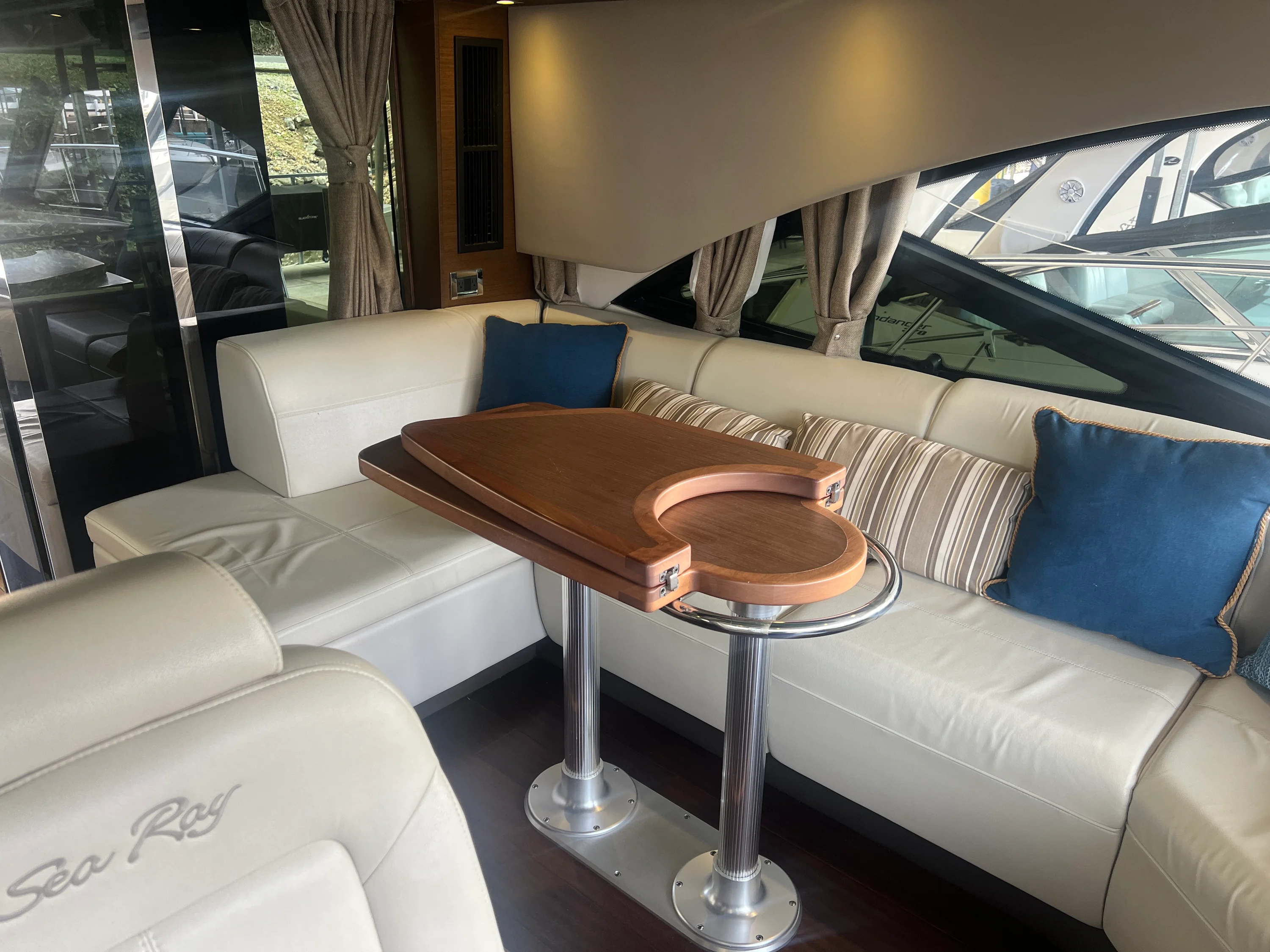 2015 Sea Ray 510 SUNDANCER Image Thumbnail #13