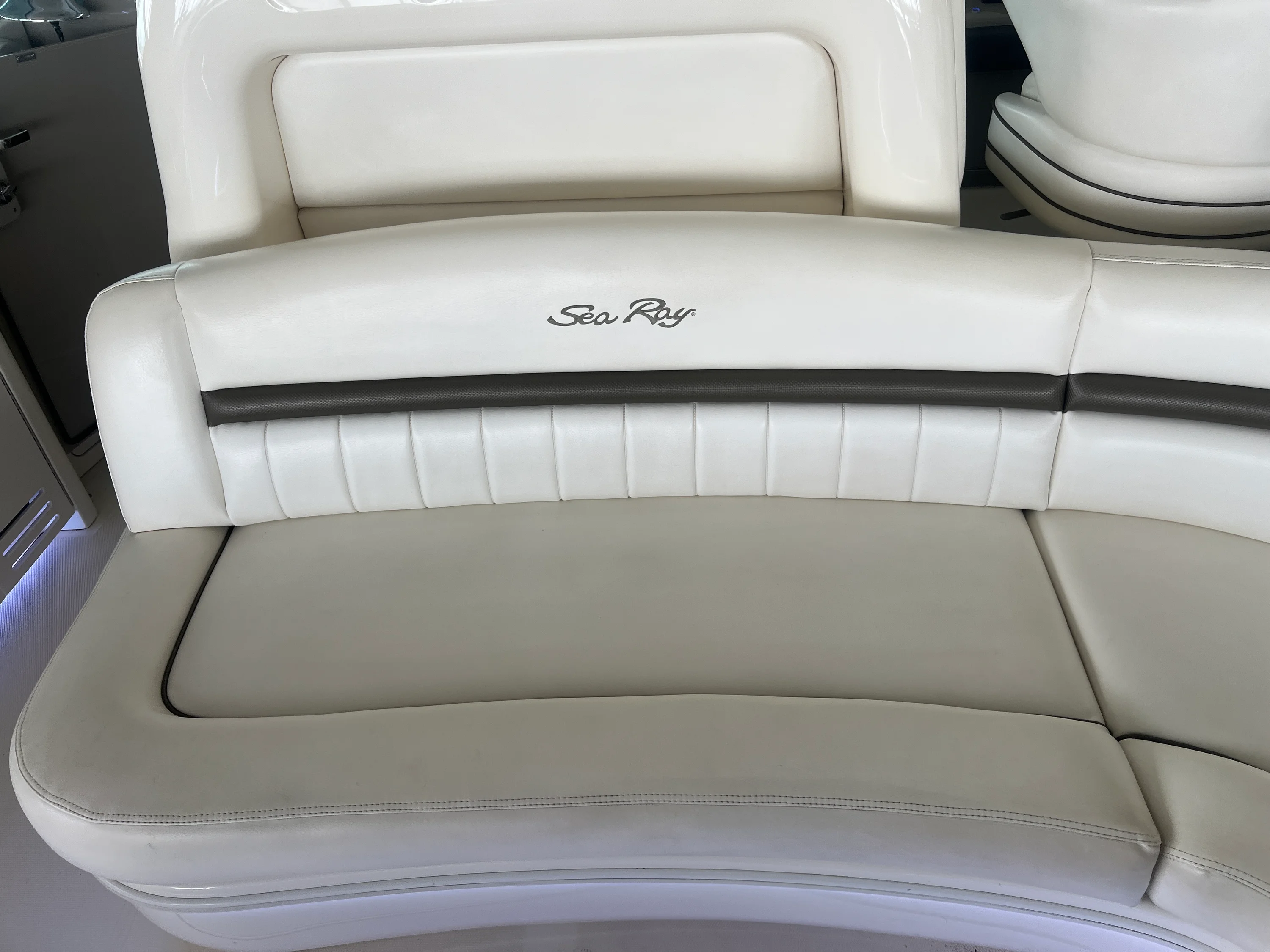 2007 Sea Ray 44 SUNDANCER Image Thumbnail #31