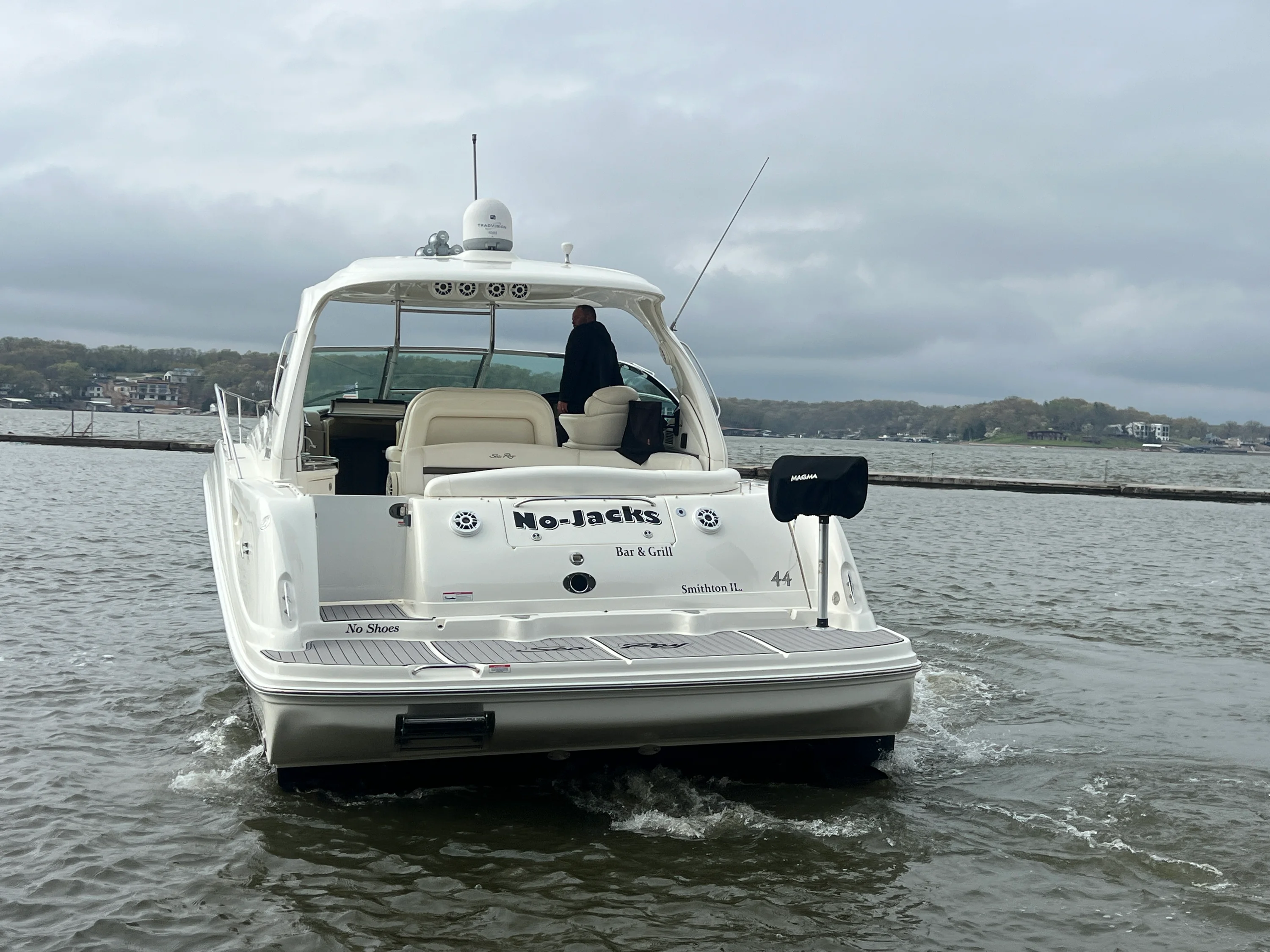 2007 Sea Ray 44 SUNDANCER Image Thumbnail #3