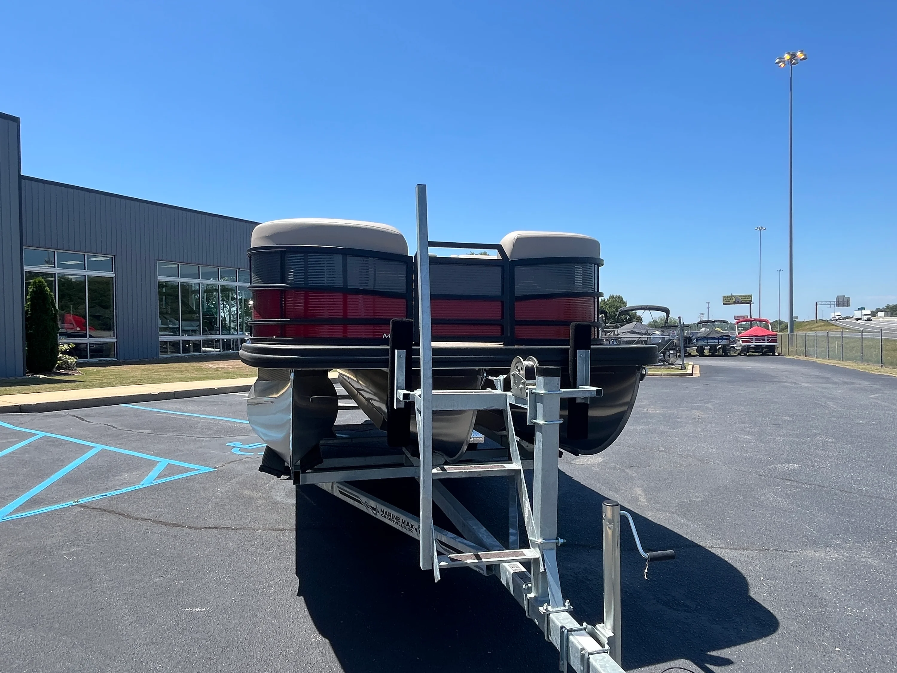 2025 Bennington 22 MFB Image Thumbnail #7