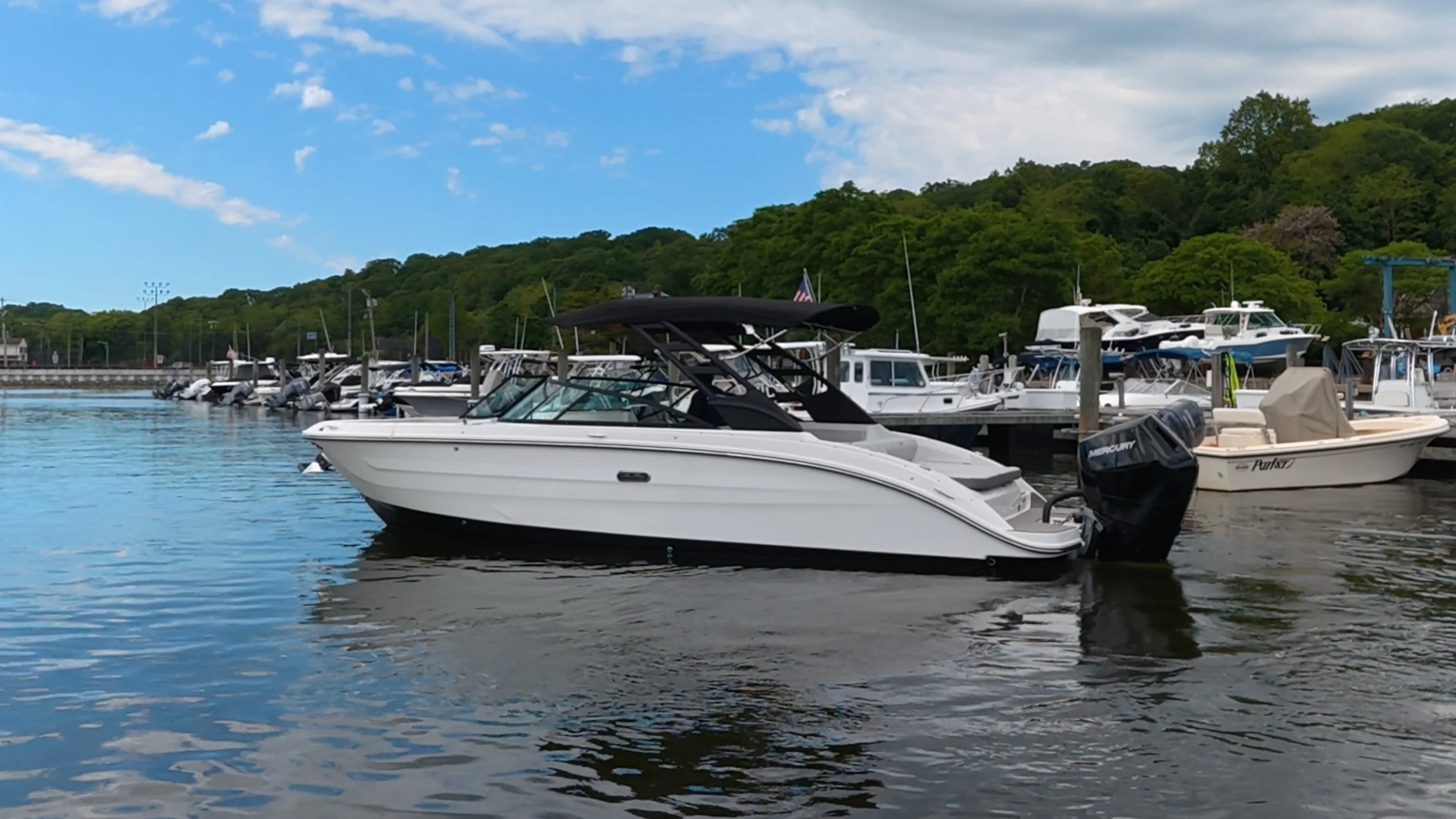 2025 Sea Ray SDX 270 Outboard Image Thumbnail #1