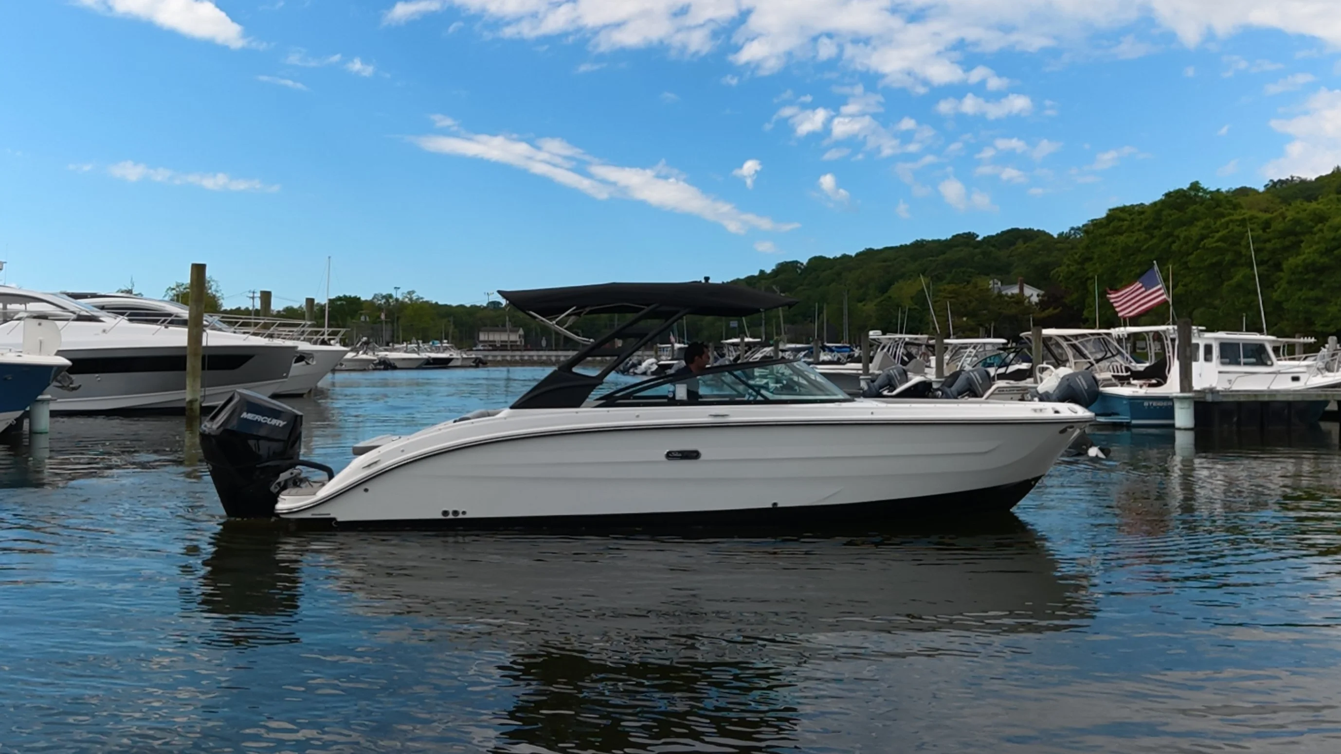 2025 Sea Ray SDX 270 Outboard Image Thumbnail #32