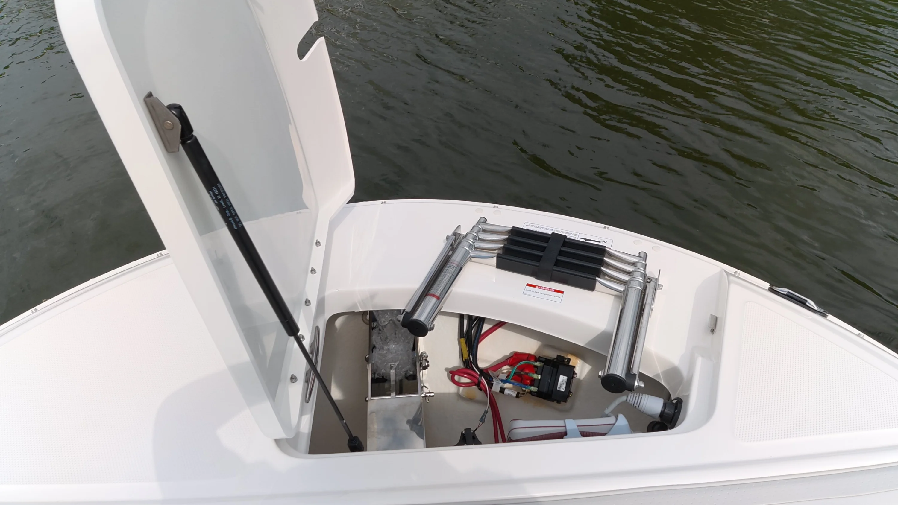 2025 Sea Ray SDX 270 Outboard Image Thumbnail #29