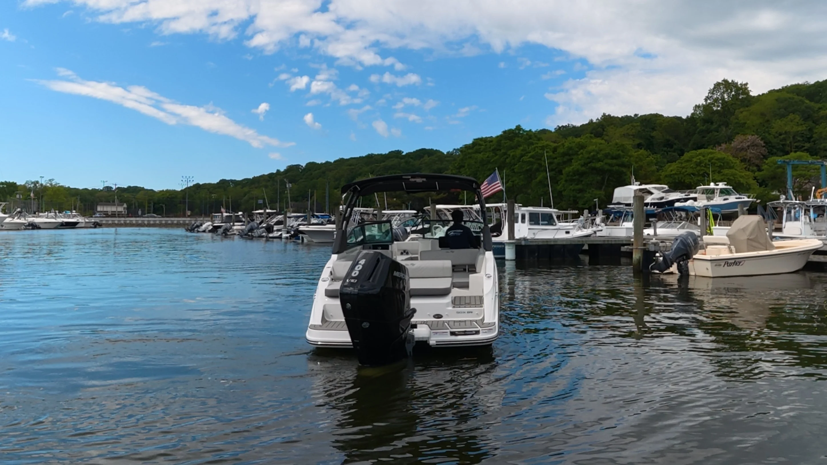 2025 Sea Ray SDX 270 Outboard Image Thumbnail #3