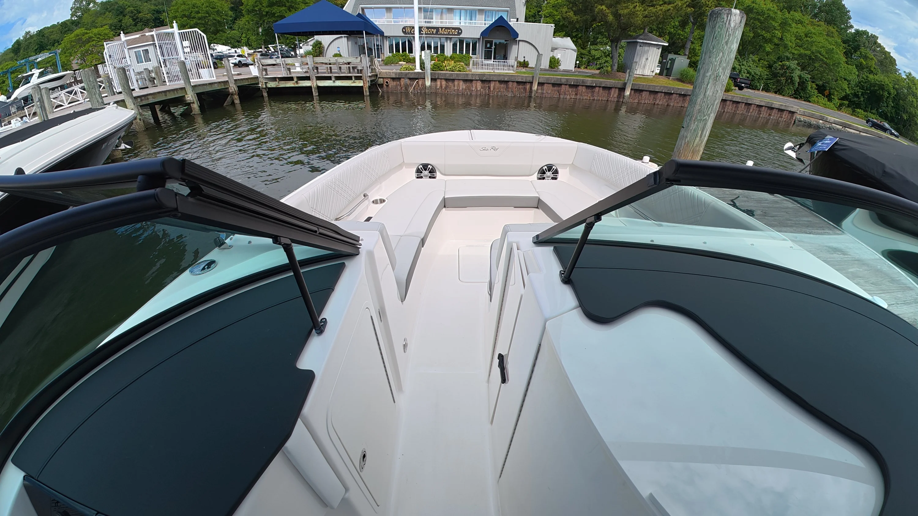 2025 Sea Ray SDX 270 Outboard Image Thumbnail #24