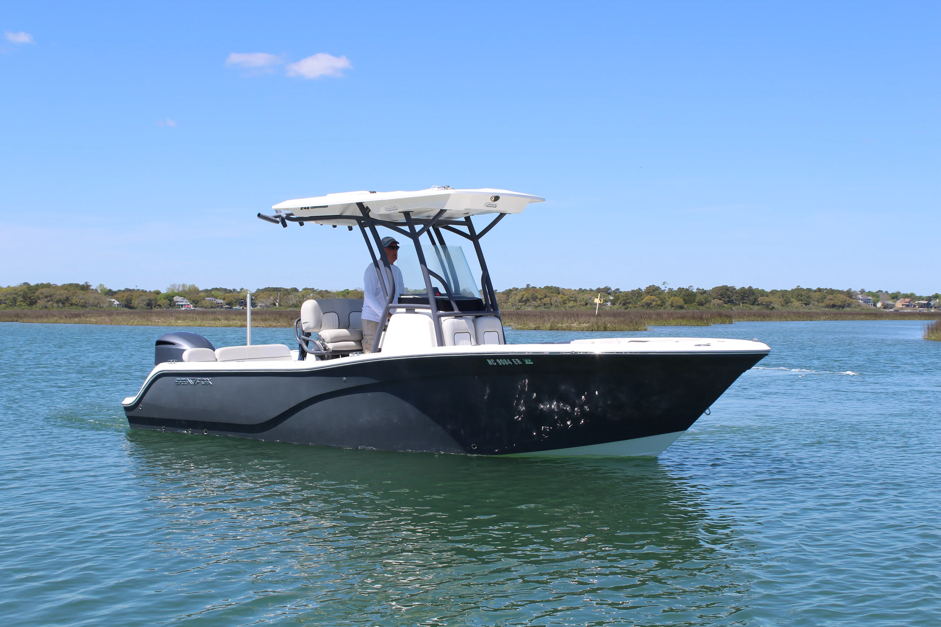 2021 Sea Fox 248 COMMANDER Image Thumbnail #3