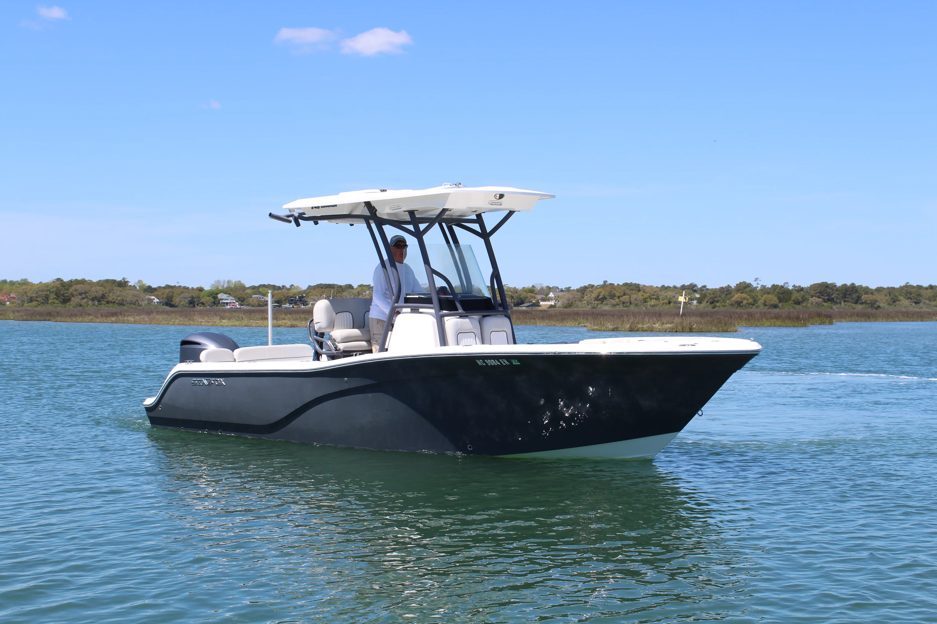 2021 Sea Fox 248 COMMANDER Image Thumbnail #2