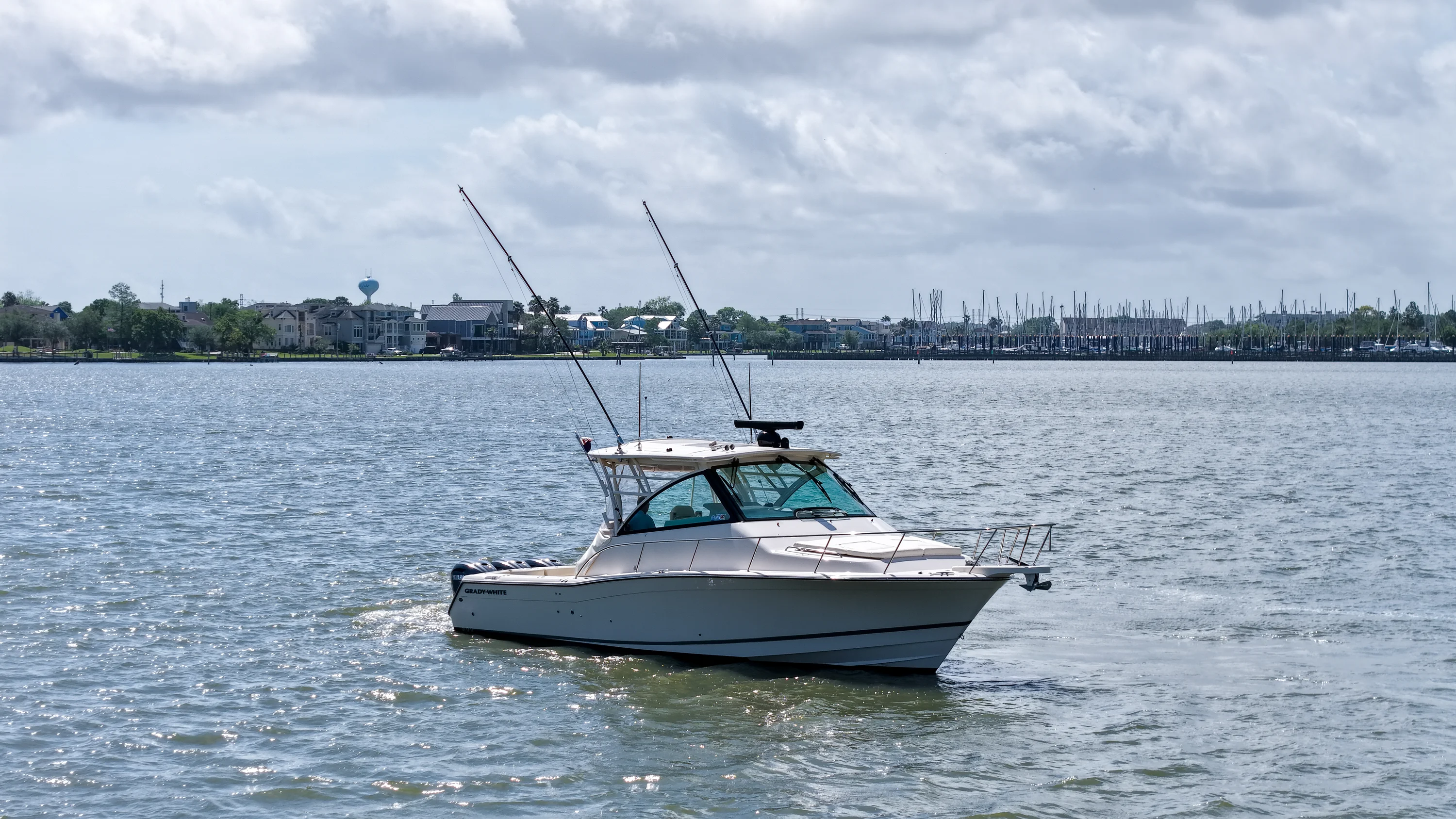 2023 Grady-White 370 EXPRESS Image Thumbnail #2
