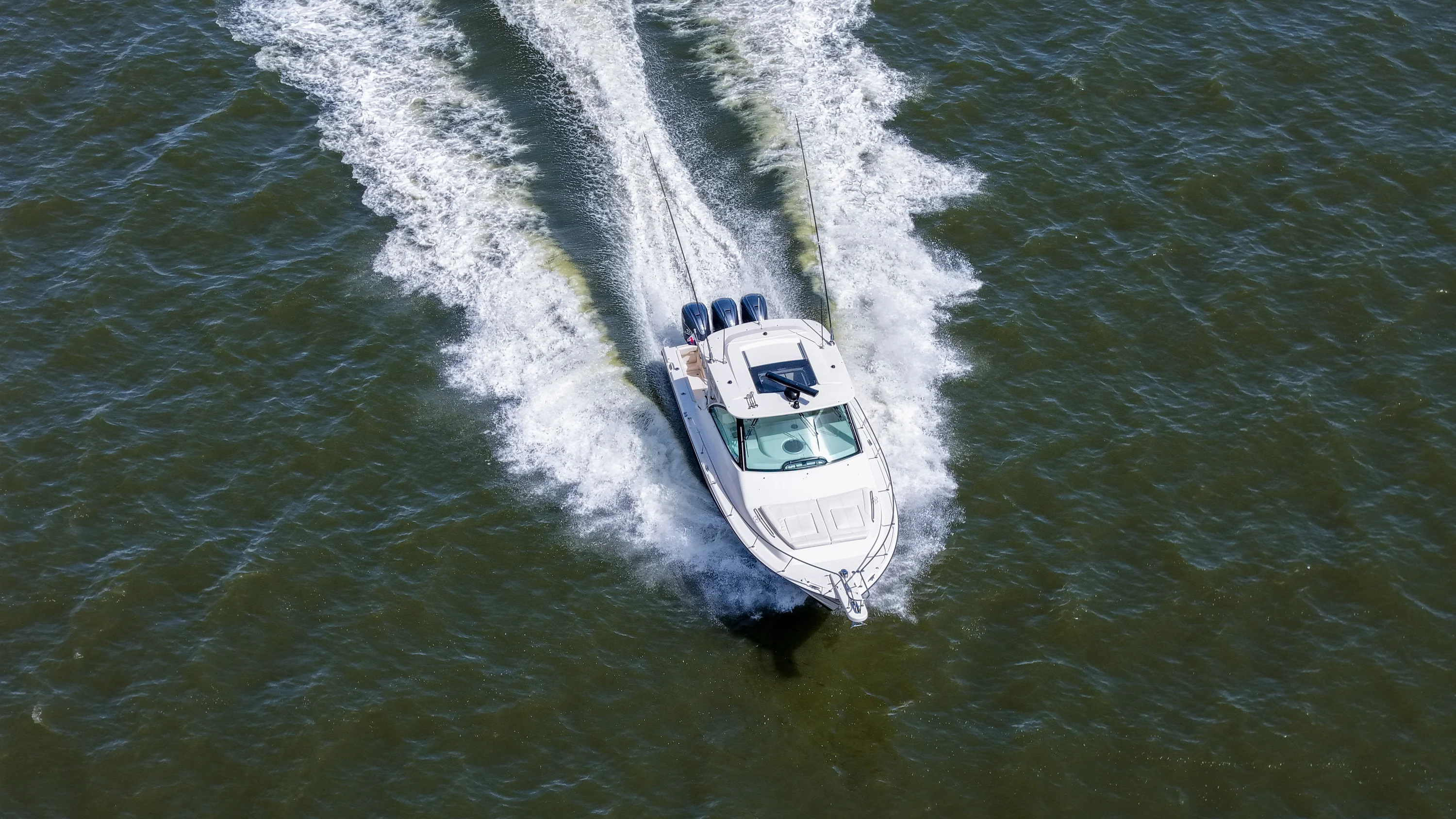 2023 Grady-White 370 EXPRESS Image Thumbnail #4