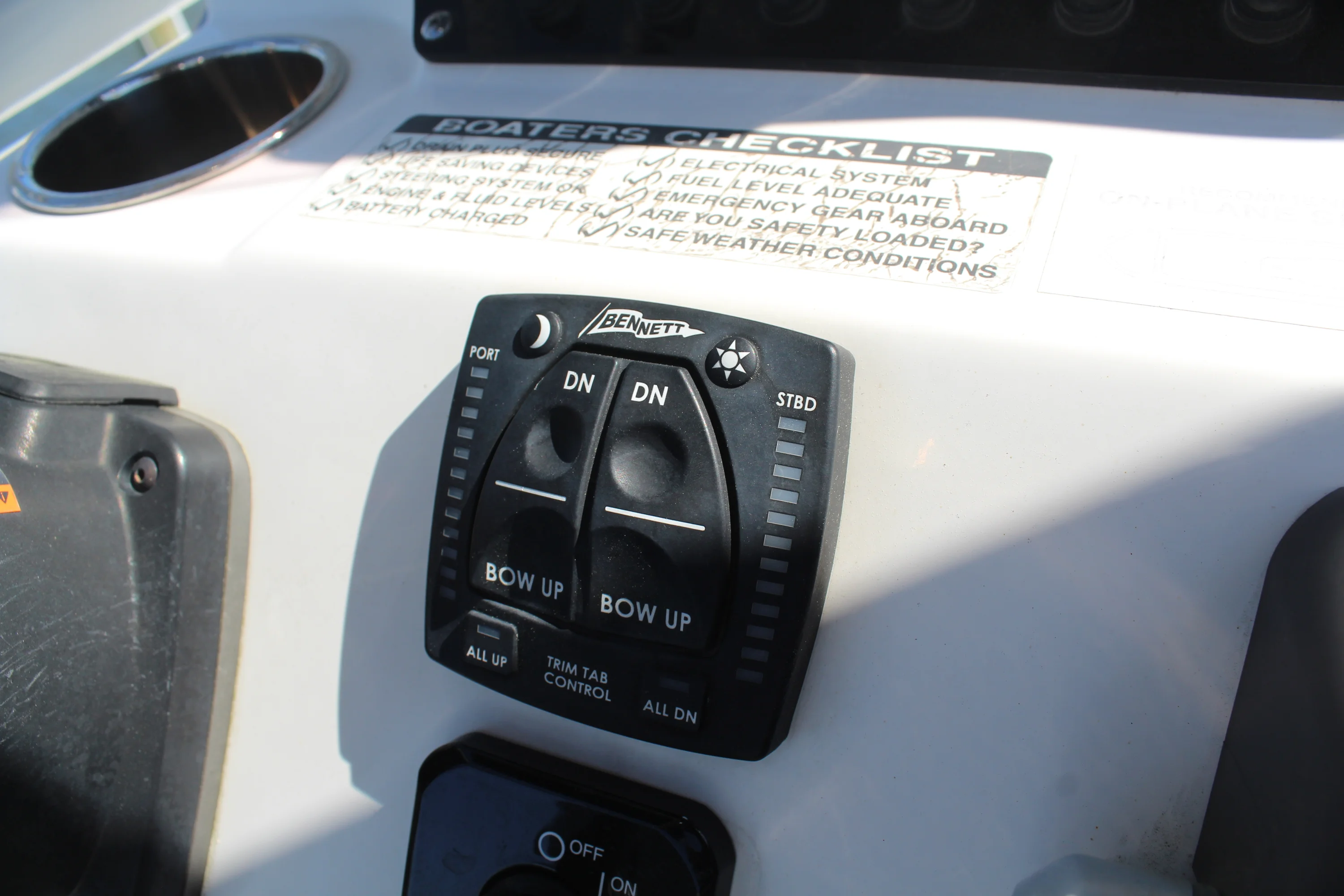 2022 Avid 23 FS MAG Image Thumbnail #23