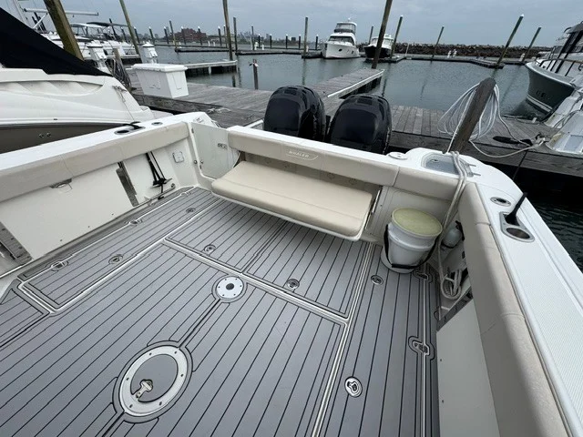 2016 Boston Whaler 315 CONQUEST Image Thumbnail #8