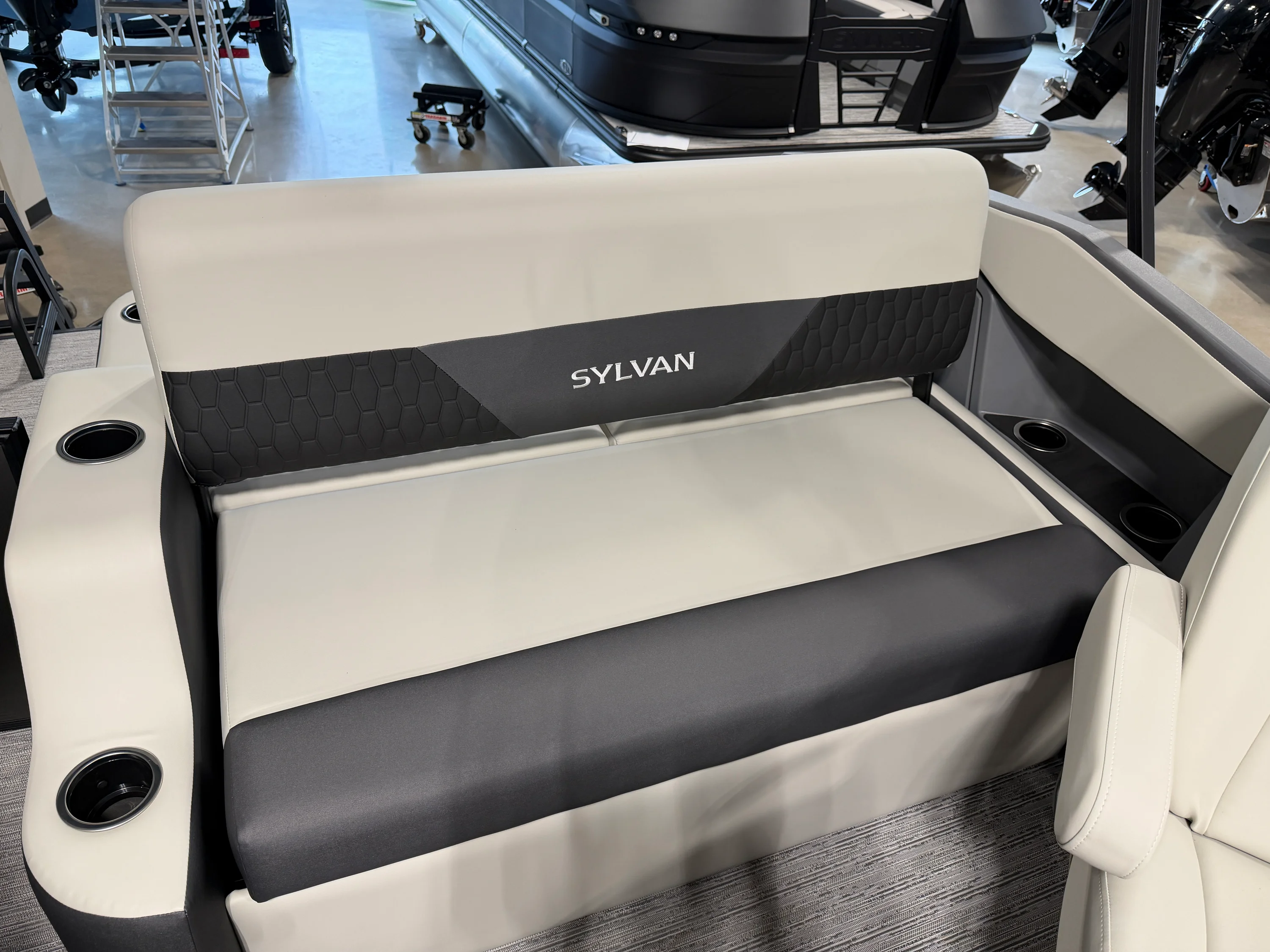 2027 Sylvan R-20 Q DH Image Thumbnail #16
