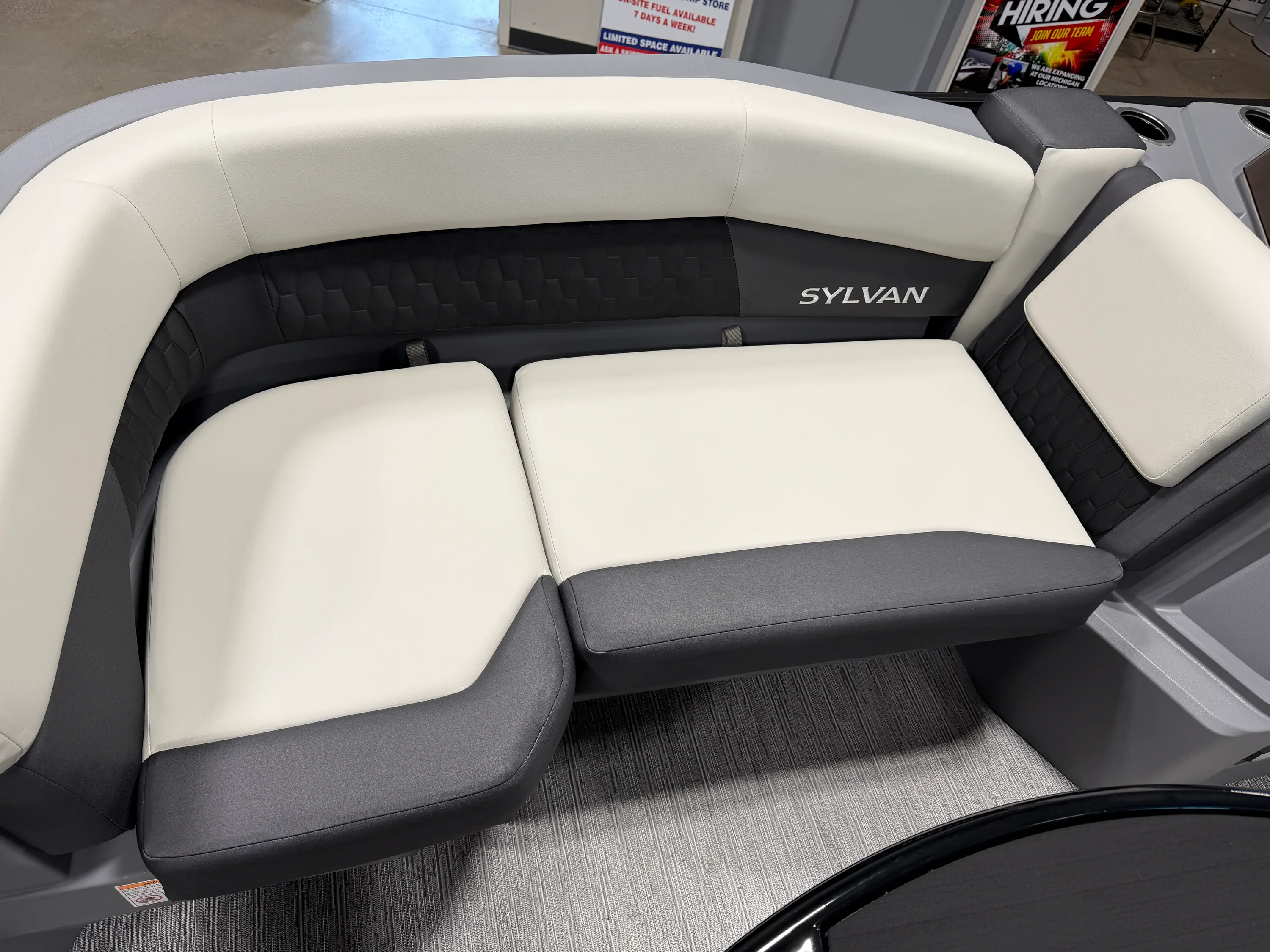 2027 Sylvan R-20 Q DH Image Thumbnail #5