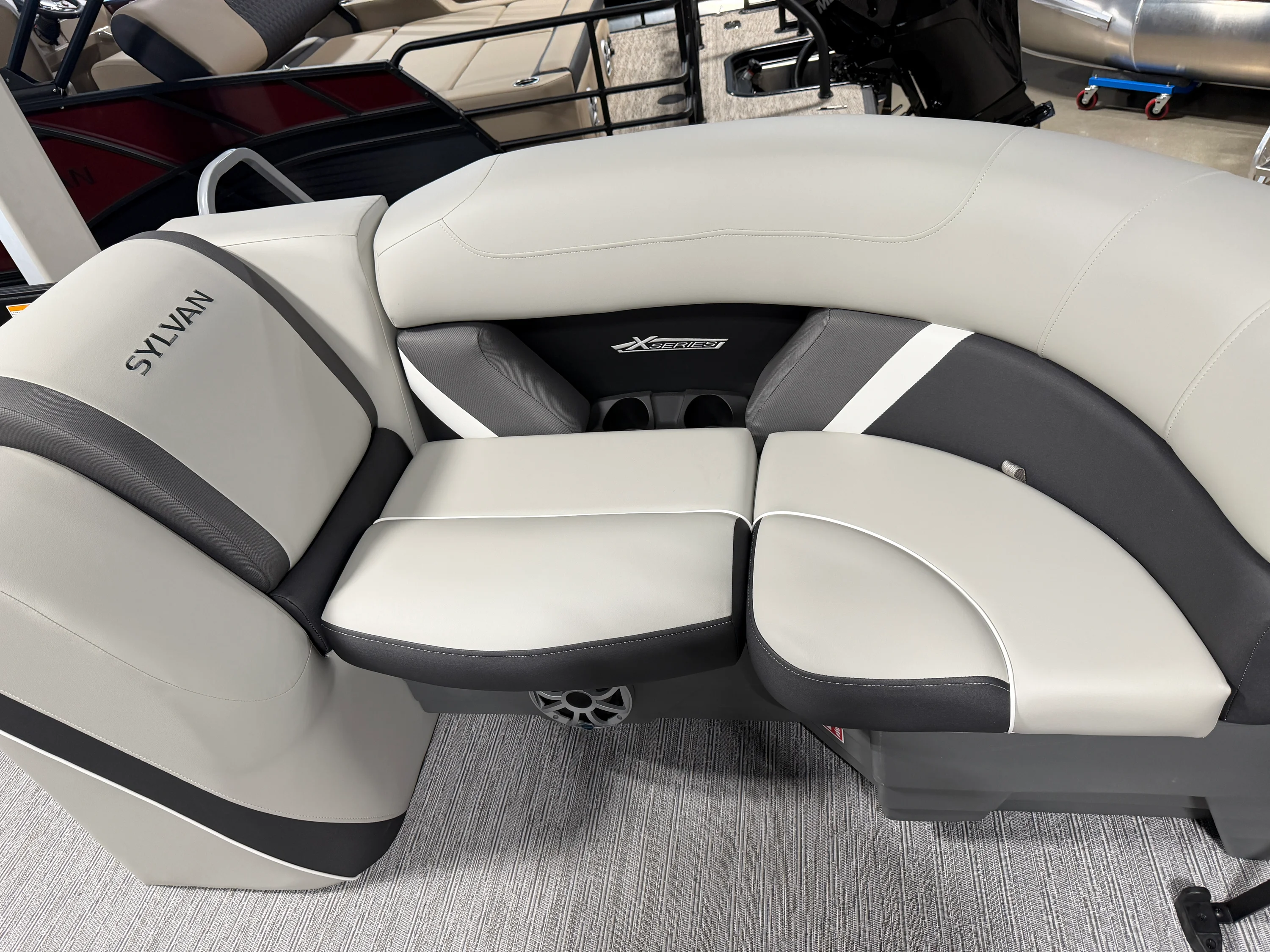2026 Sylvan MIRAGE X3 DLZ BAR Image Thumbnail #10