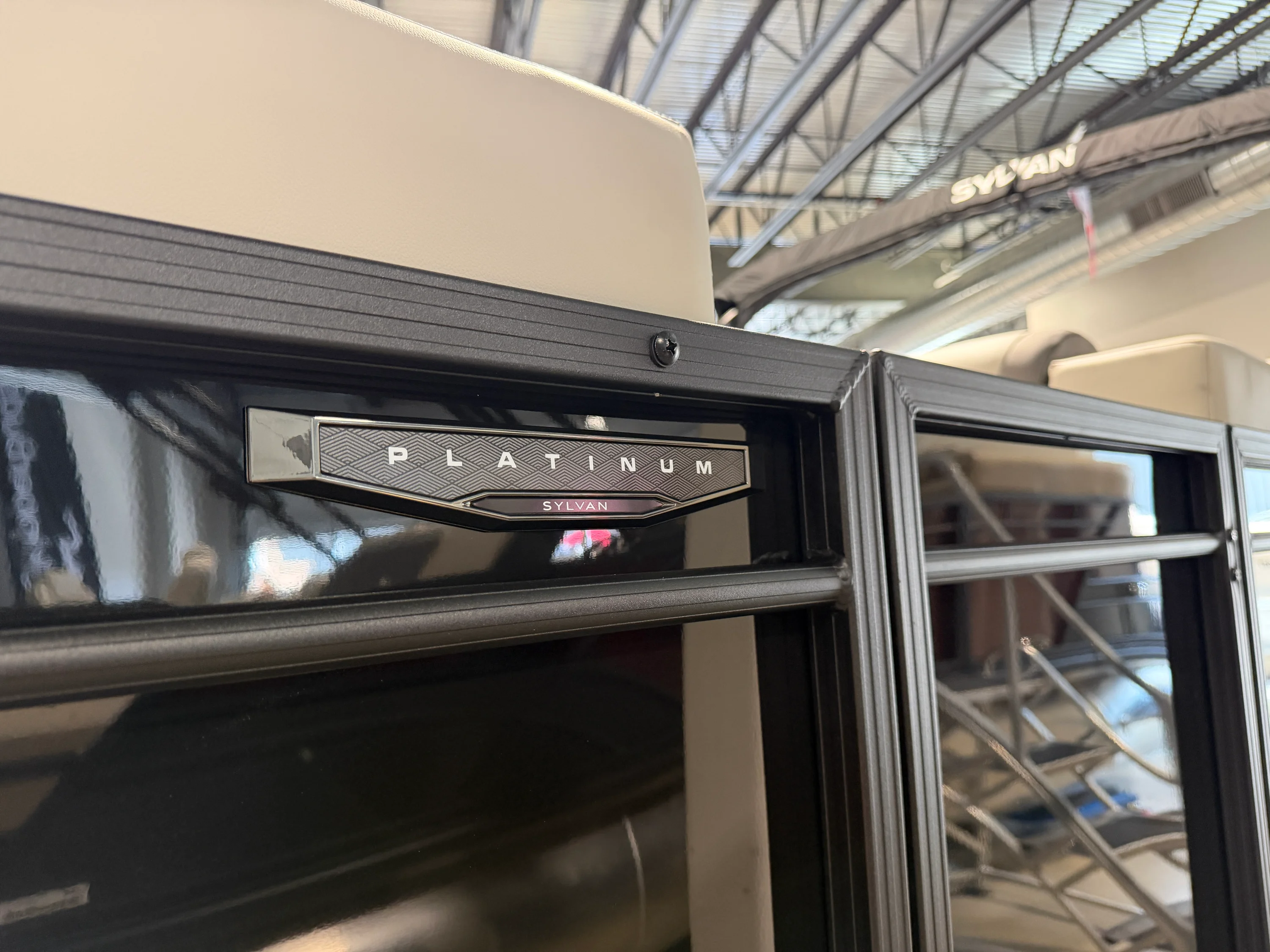 2026 Sylvan MIRAGE X3 DLZ BAR Image Thumbnail #2