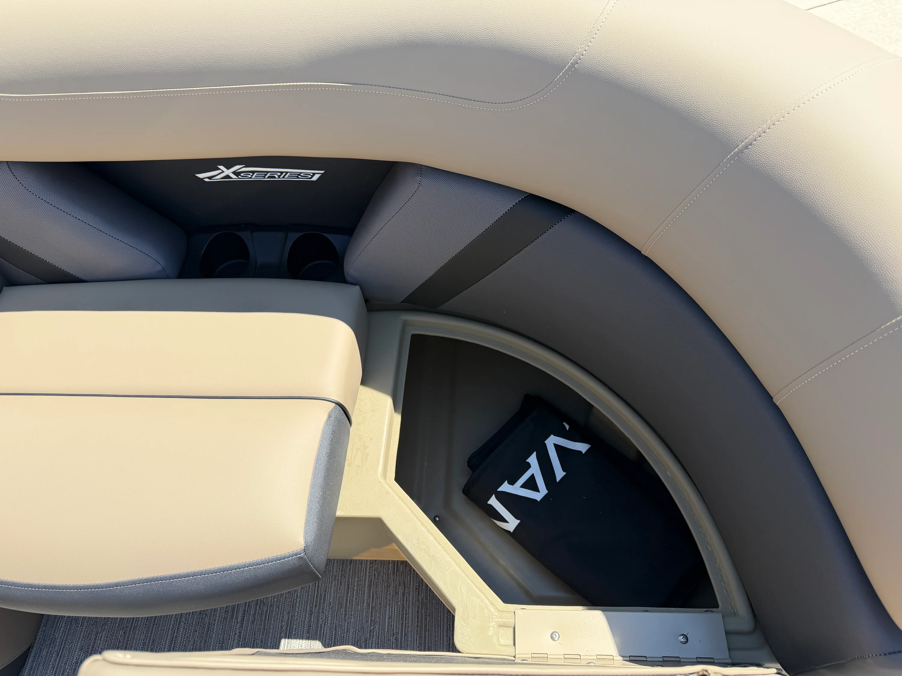 2026 Sylvan MIRAGE X3 DLZ BAR Image Thumbnail #10