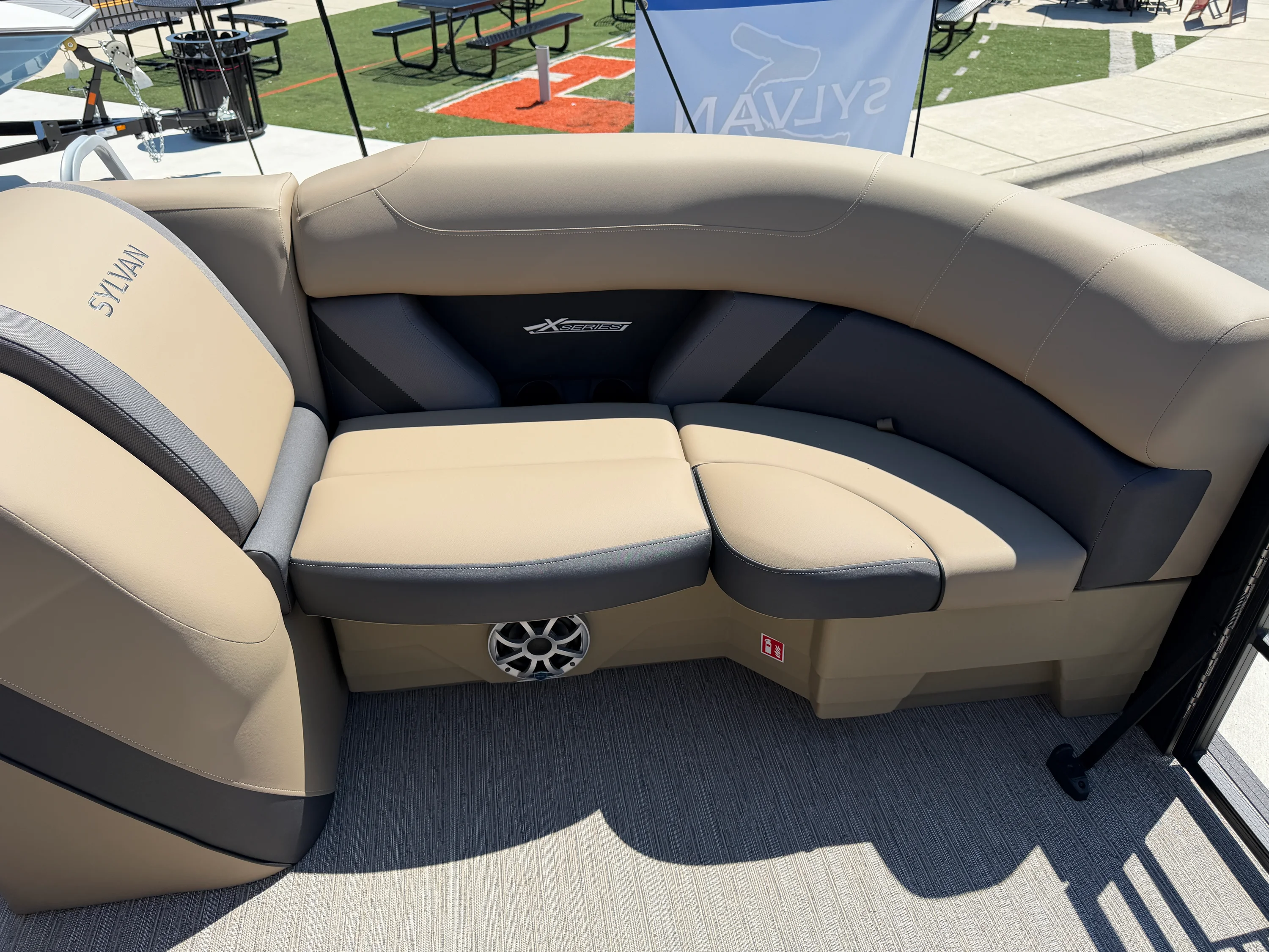 2026 Sylvan MIRAGE X3 DLZ BAR Image Thumbnail #9