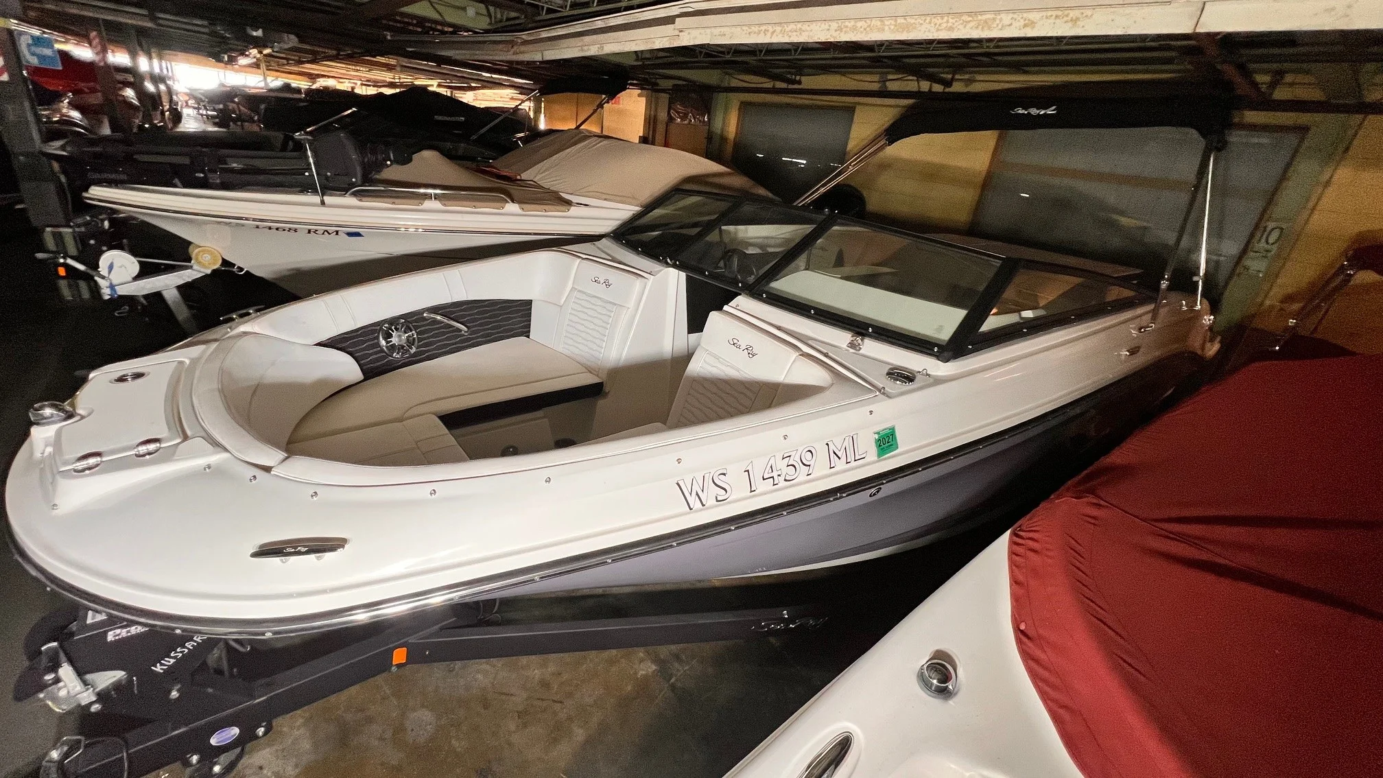 2021 Sea Ray 230 SPX Image Thumbnail #2