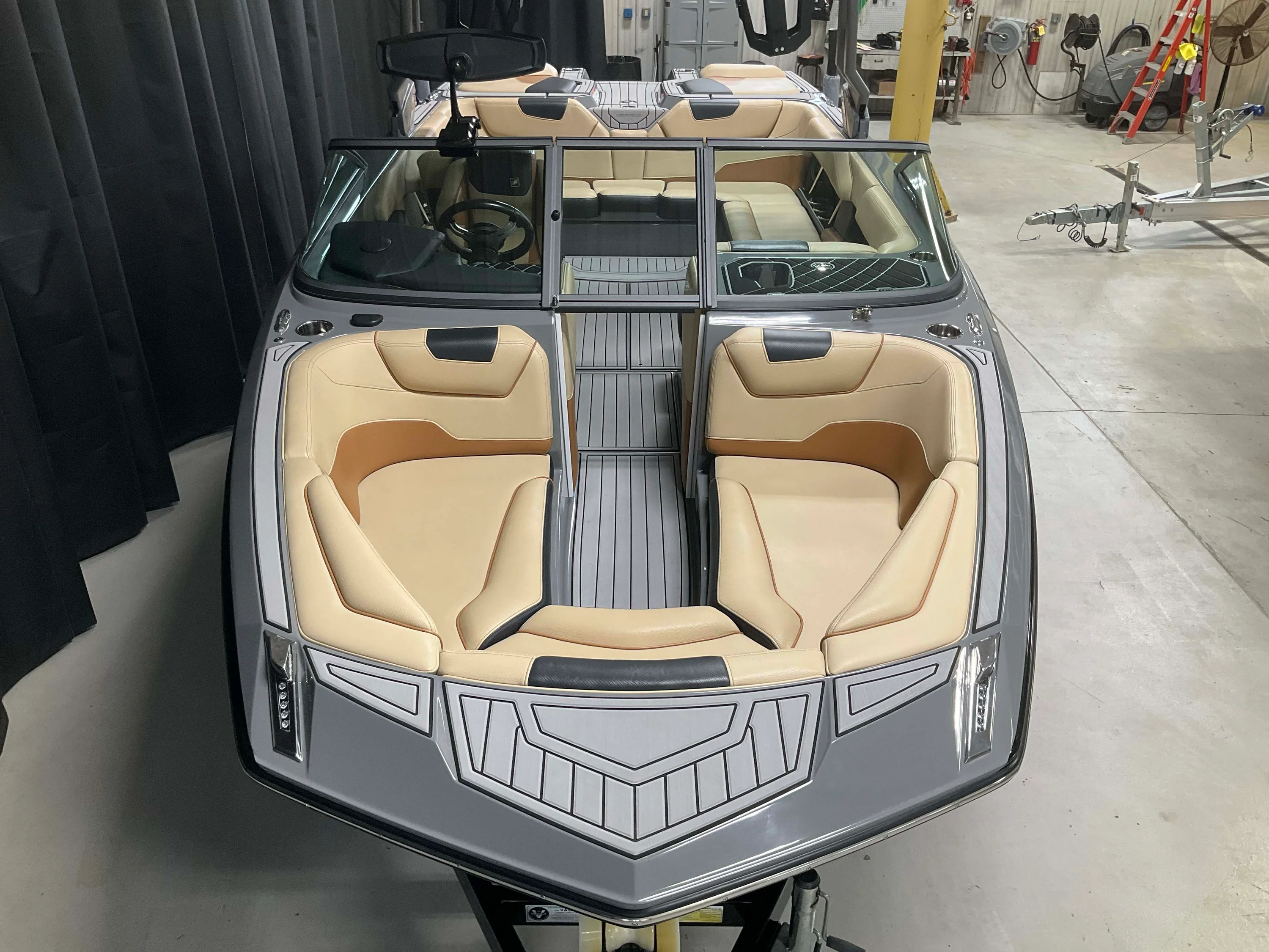 2019 Nautique GS22 Image Thumbnail #3
