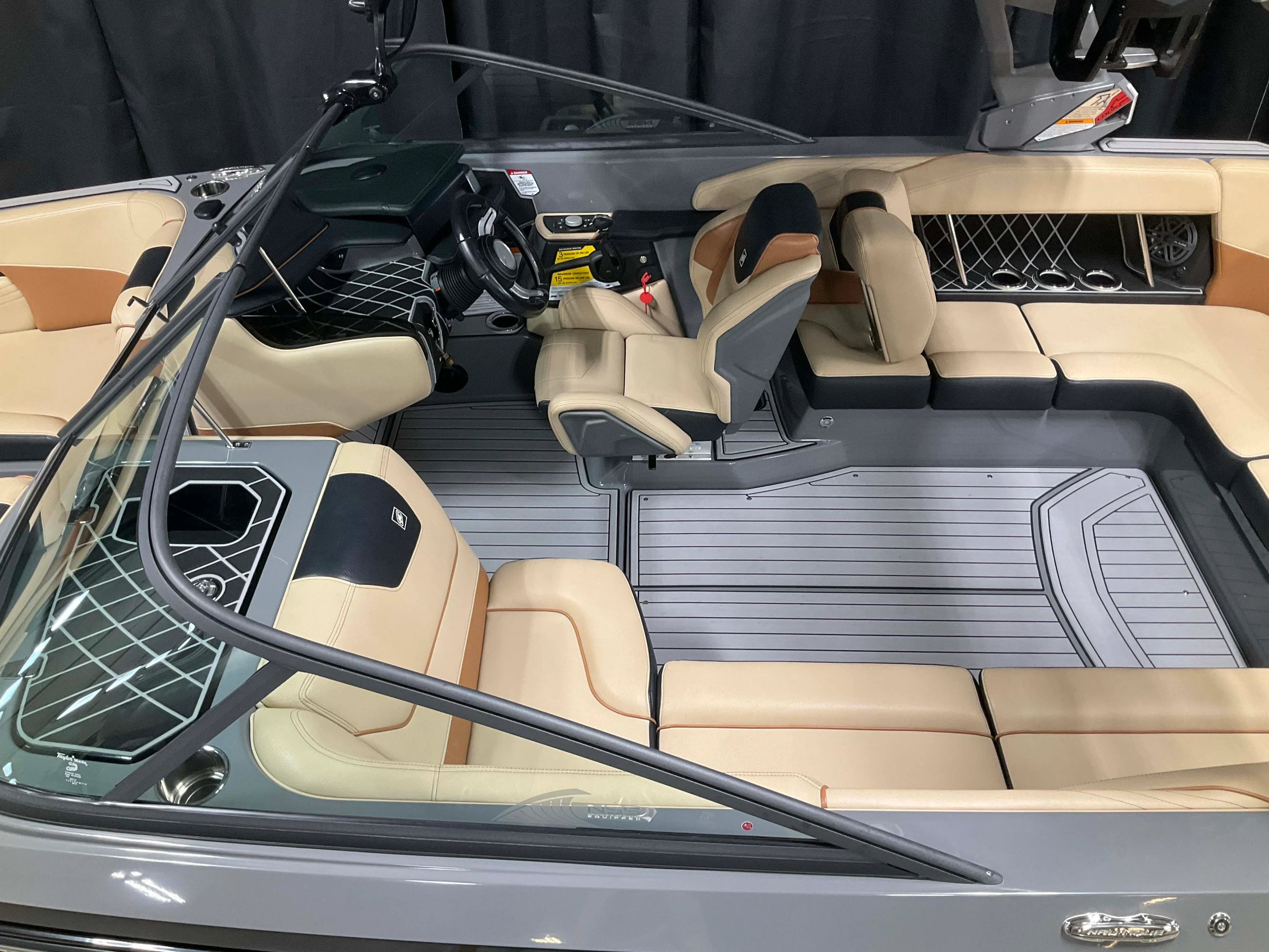 2019 Nautique GS22 Image Thumbnail #8