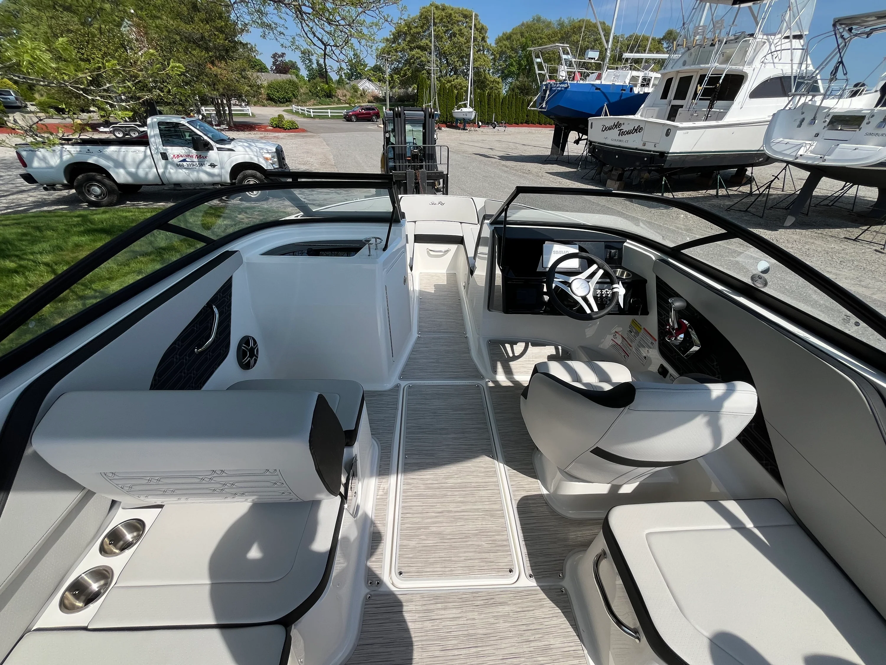 2026 Sea Ray SPX 210 Outboard Image Thumbnail #5