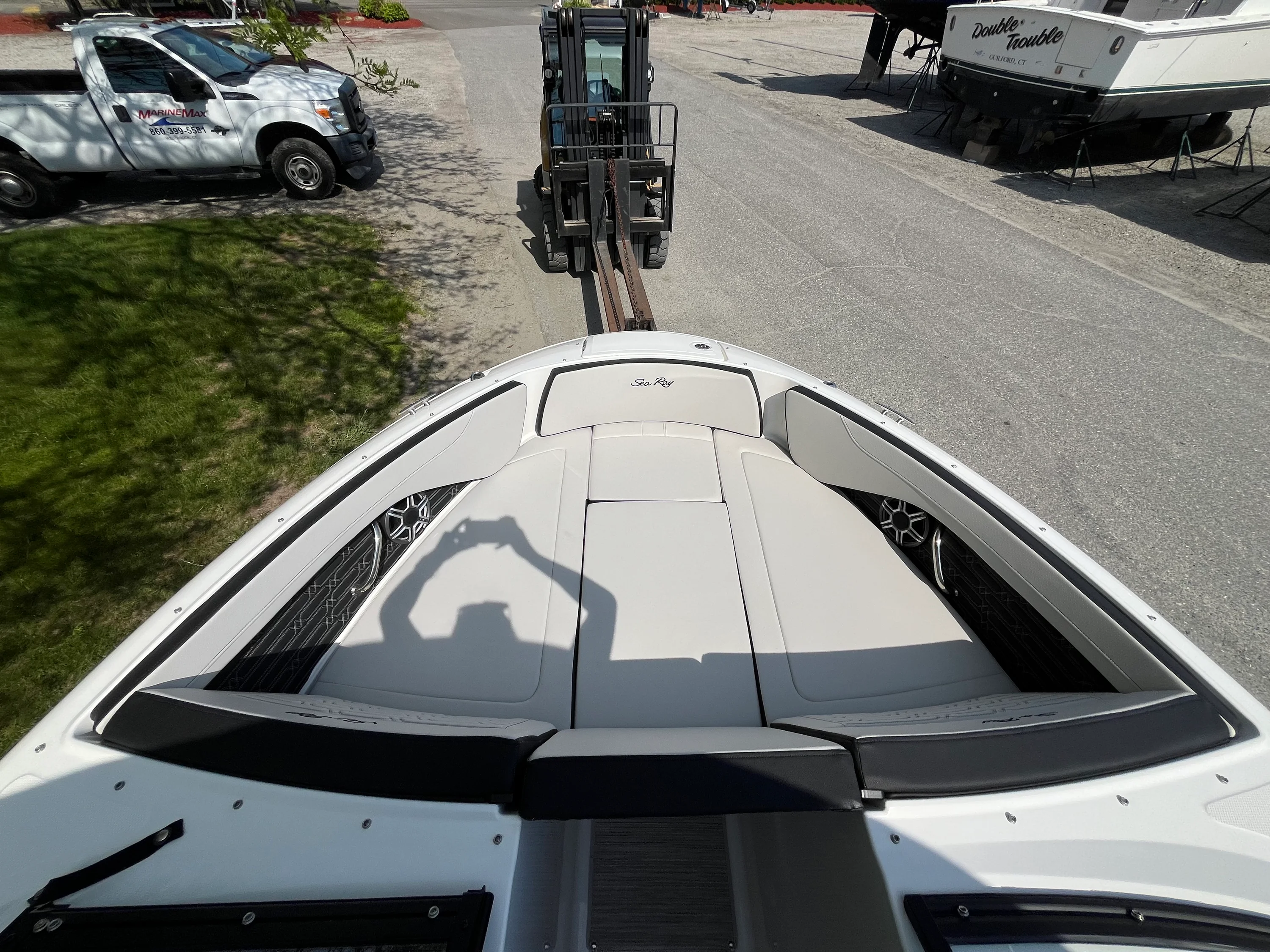 2026 Sea Ray SPX 210 Outboard Image Thumbnail #14