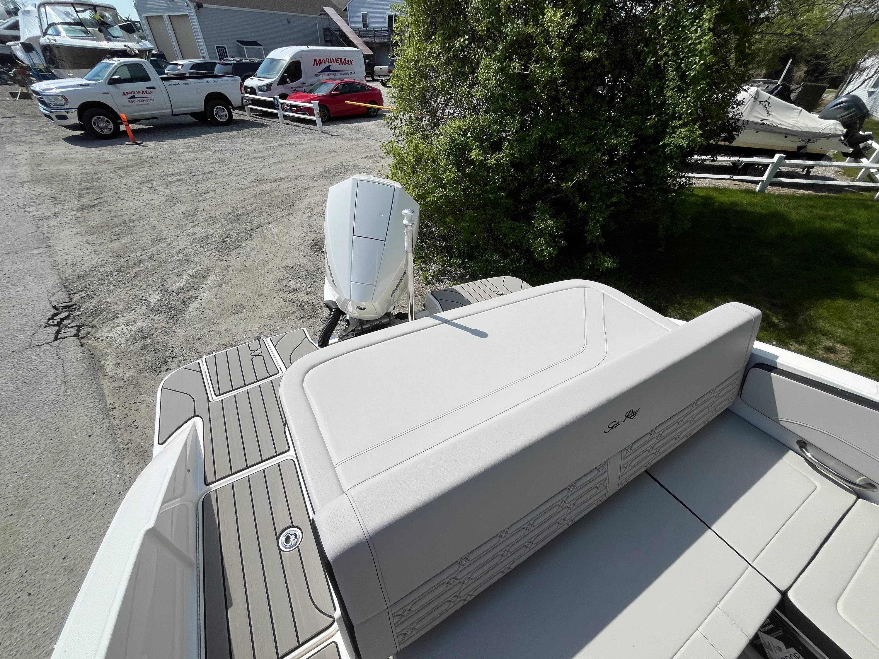 2026 Sea Ray SPX 210 Outboard Image Thumbnail #3