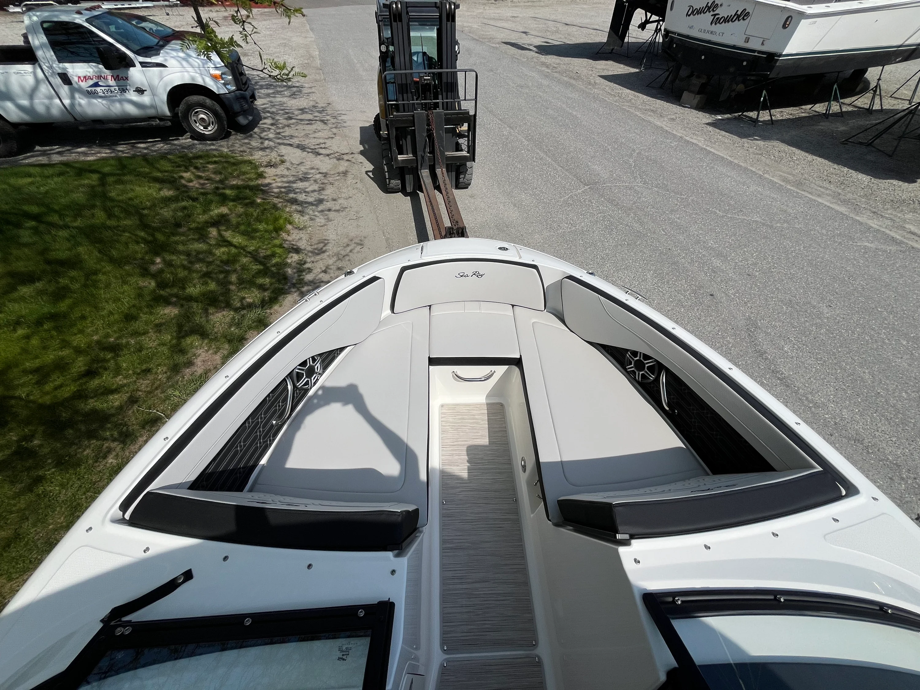 2026 Sea Ray SPX 210 Outboard Image Thumbnail #13