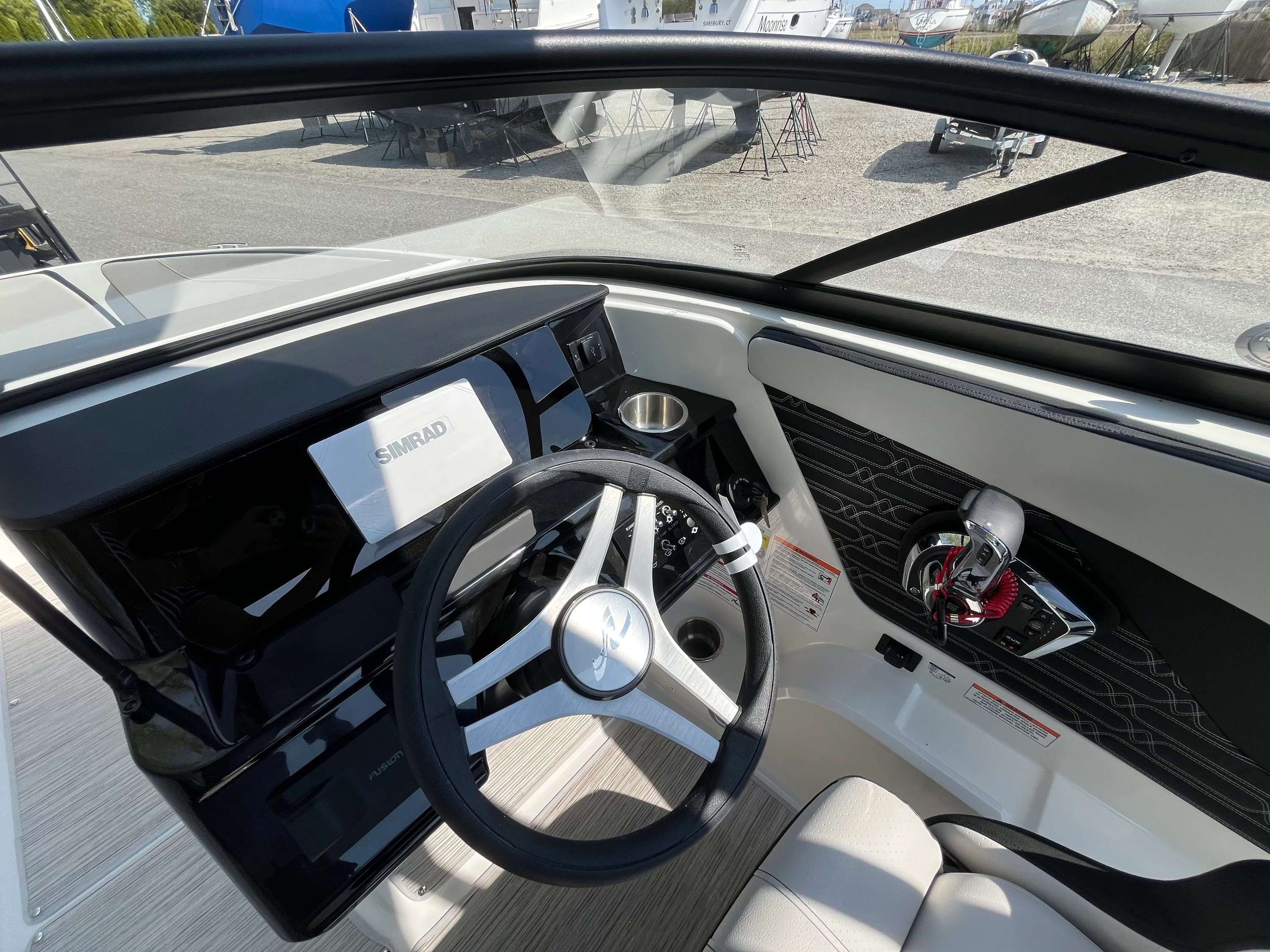 2026 Sea Ray SPX 210 Outboard Image Thumbnail #12