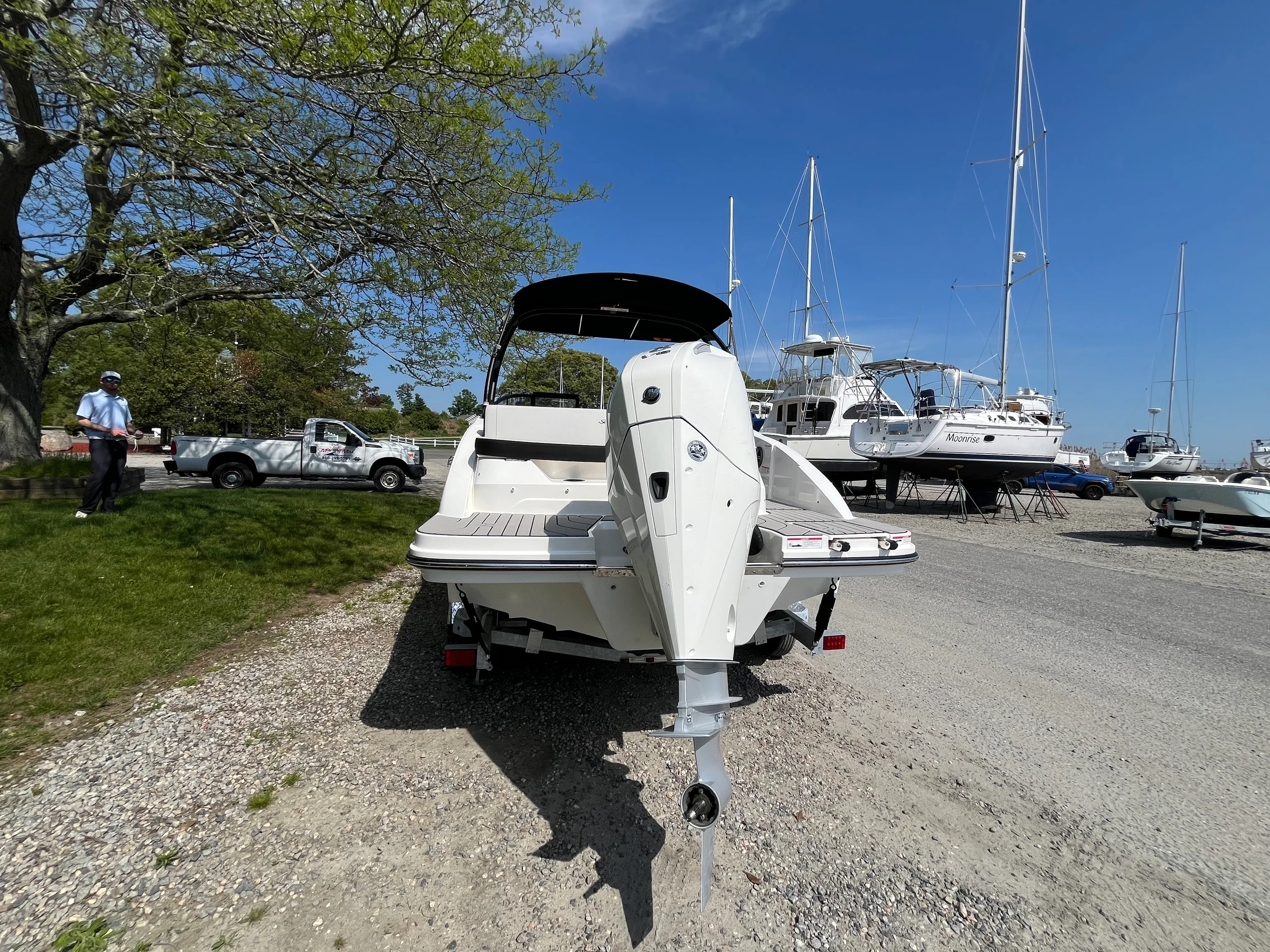2026 Sea Ray SPX 210 Outboard Image Thumbnail #1