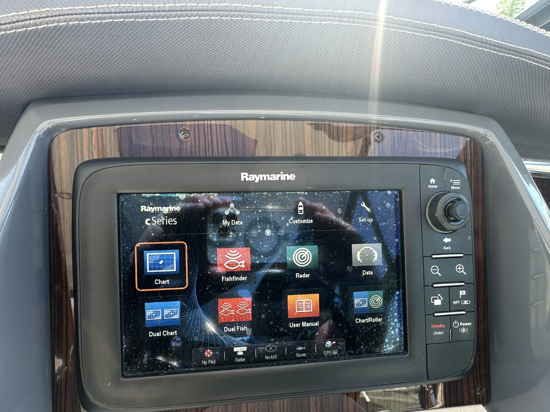 2016 Cruisers Yachts 380 EXPRESS Image Thumbnail #54