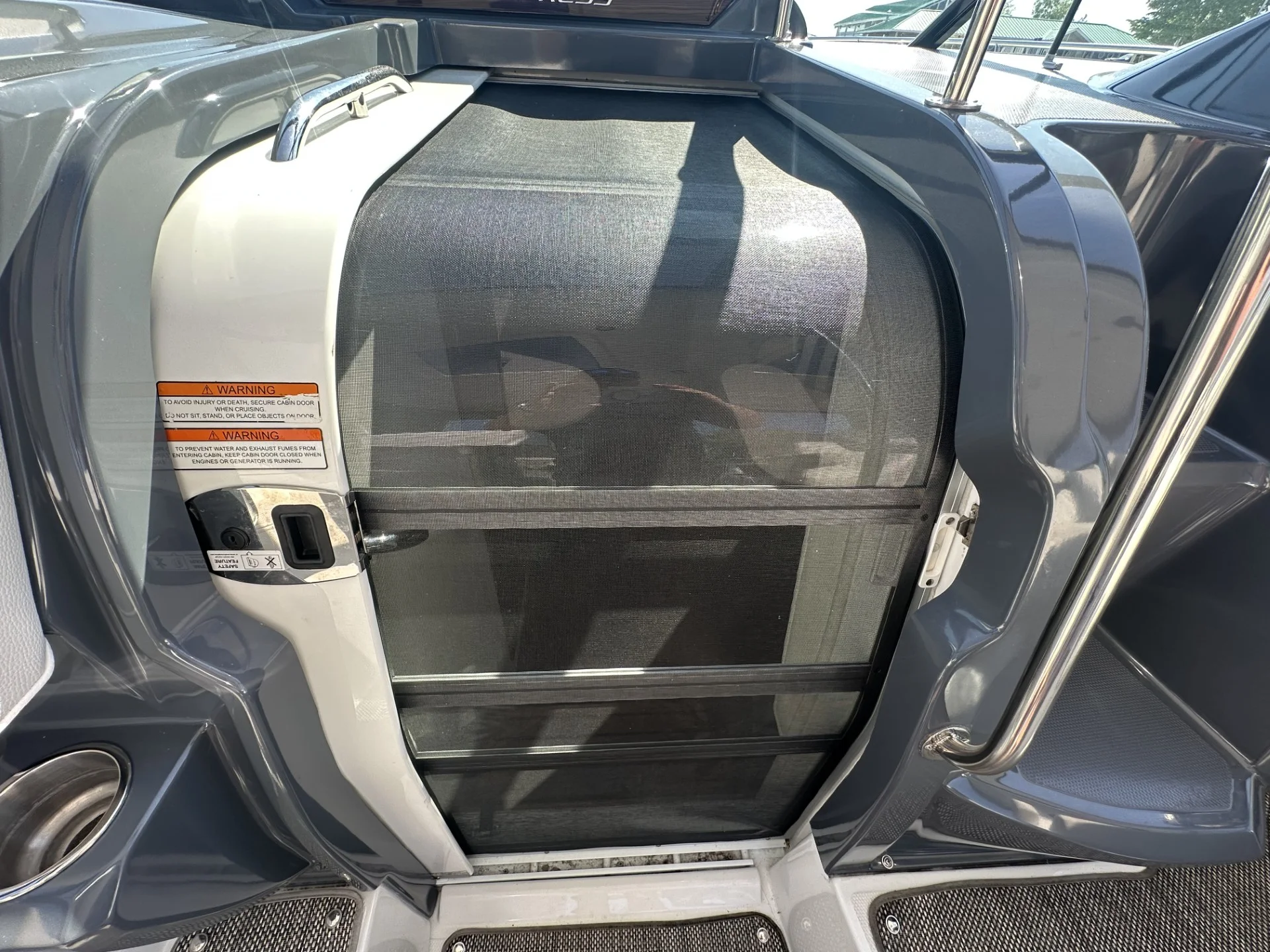 2016 Cruisers Yachts 380 EXPRESS Image Thumbnail #27
