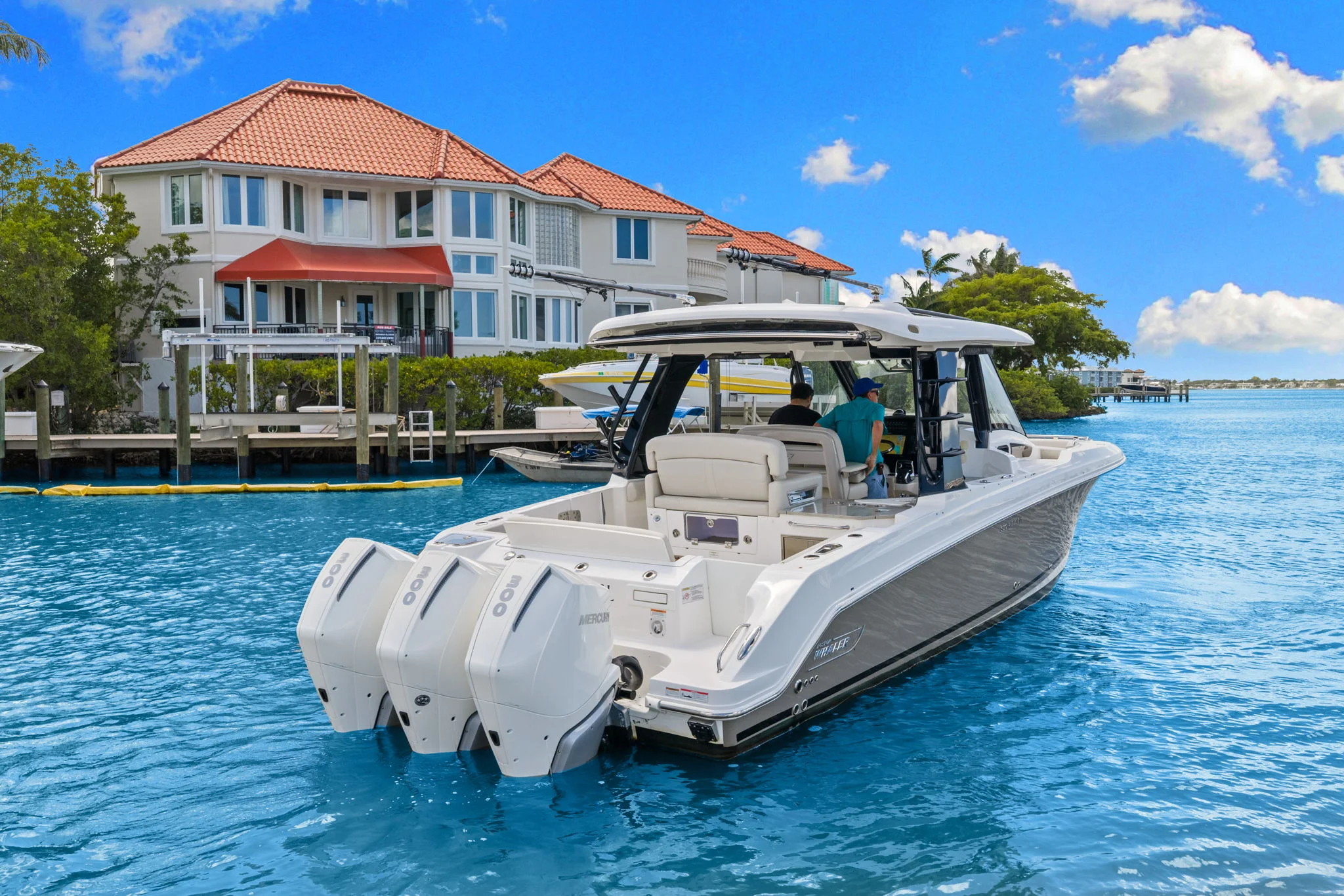 2022 Boston Whaler 350 REALM Image Thumbnail #5