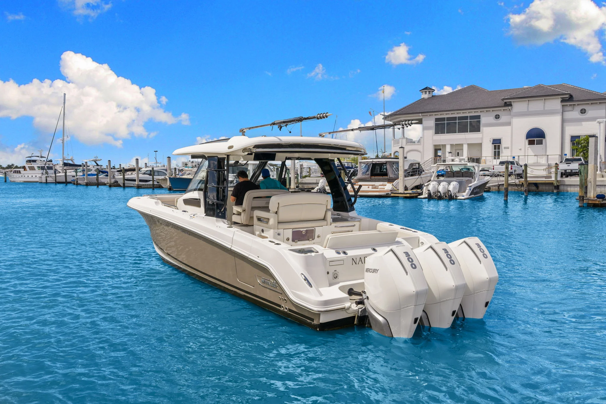 2022 Boston Whaler 350 REALM Image Thumbnail #7