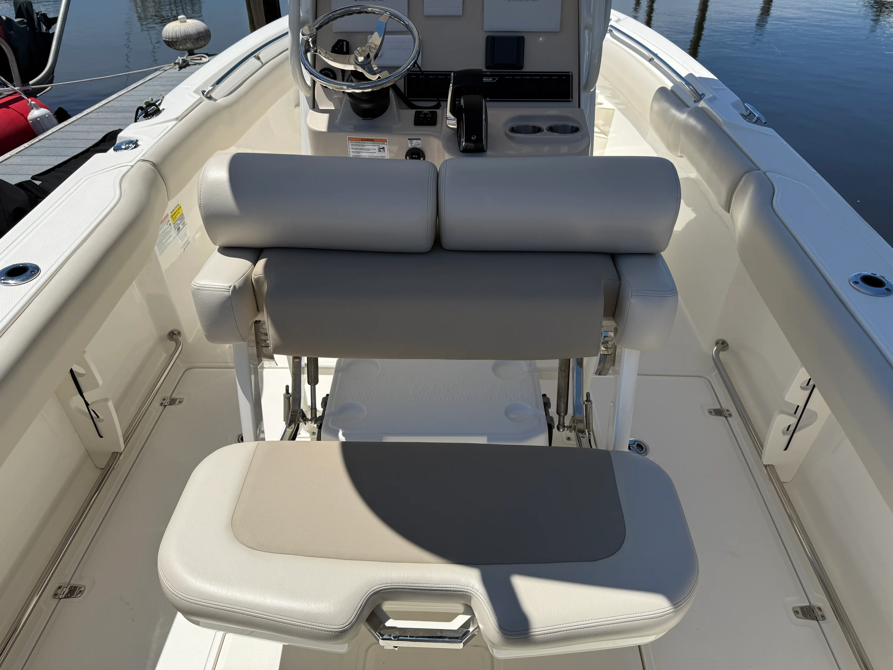 2024 Boston Whaler 230 OUTRAGE Image Thumbnail #30