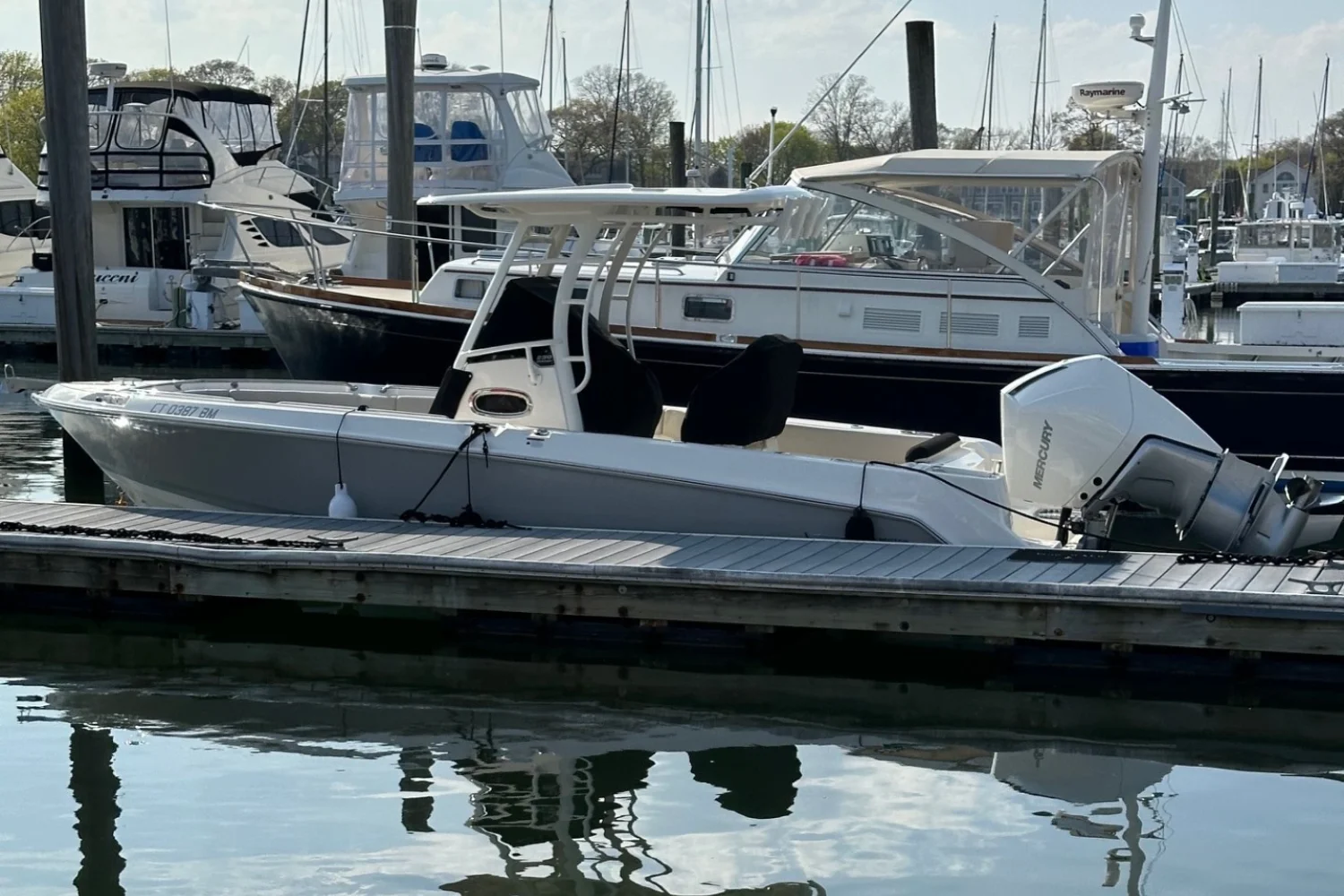 2024 Boston Whaler 230 OUTRAGE Image Thumbnail #2