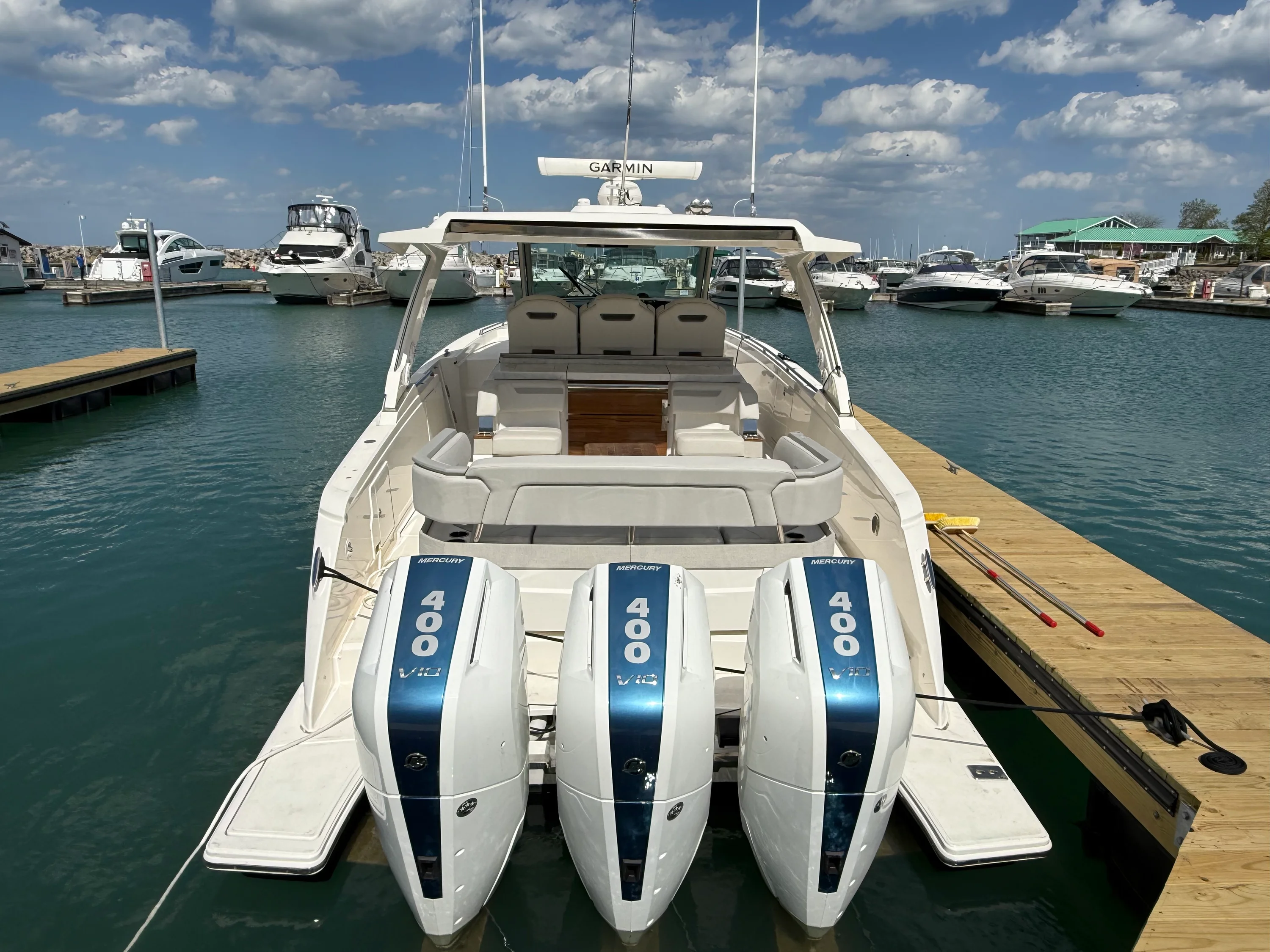 2024 Tiara Yachts 38LS Image Thumbnail #6