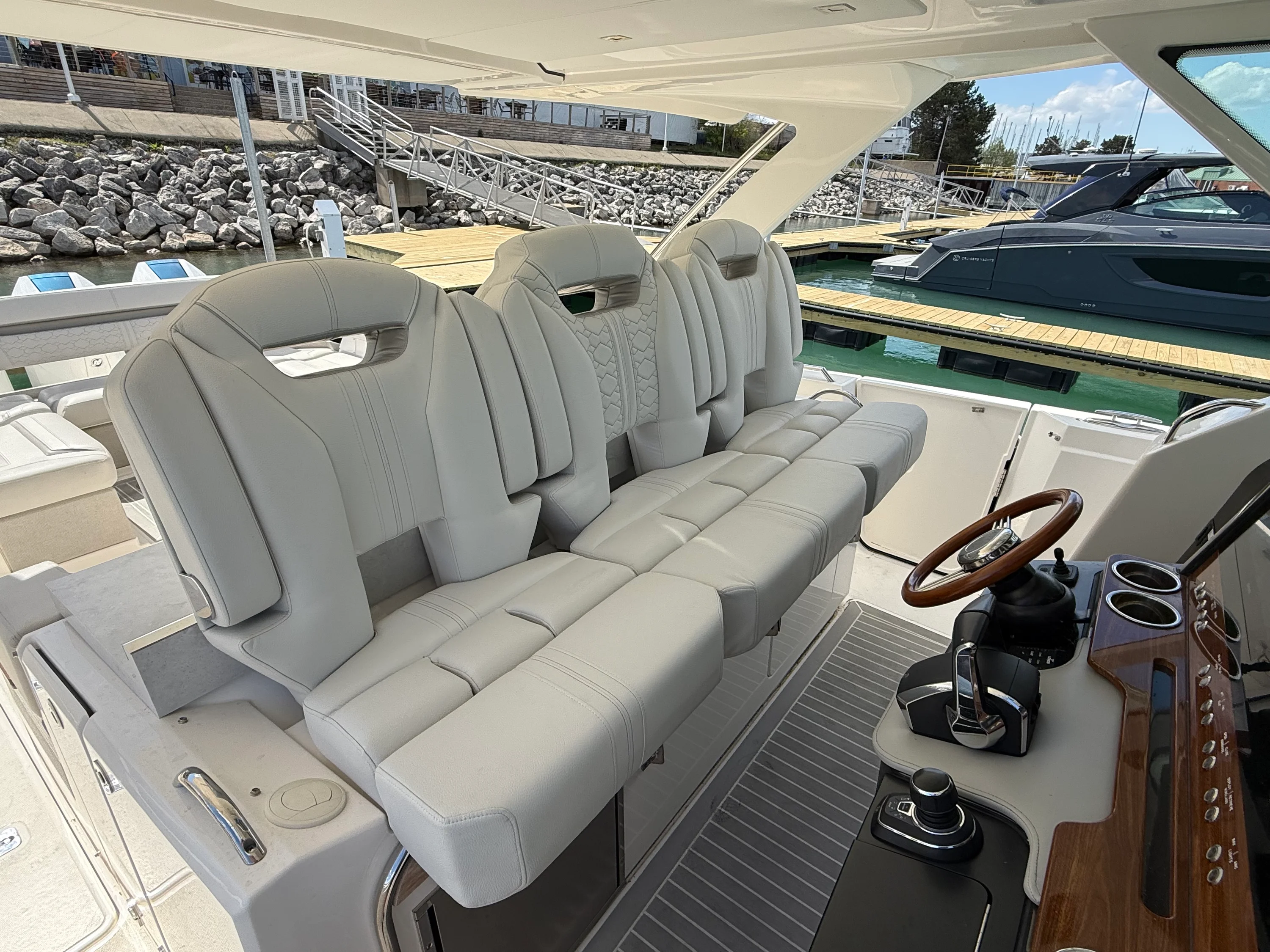2024 Tiara Yachts 38LS Image Thumbnail #31