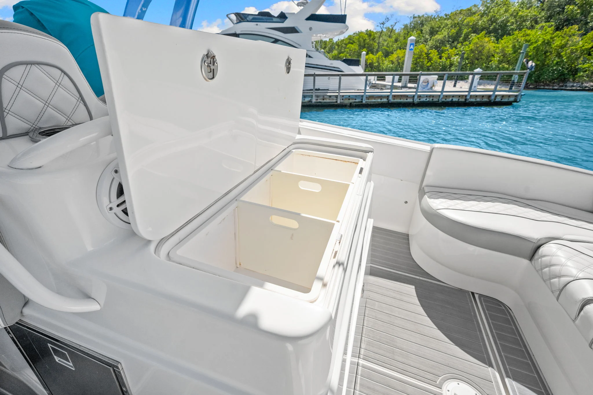 2020 Midnight Express 37 OPEN Image Thumbnail #28