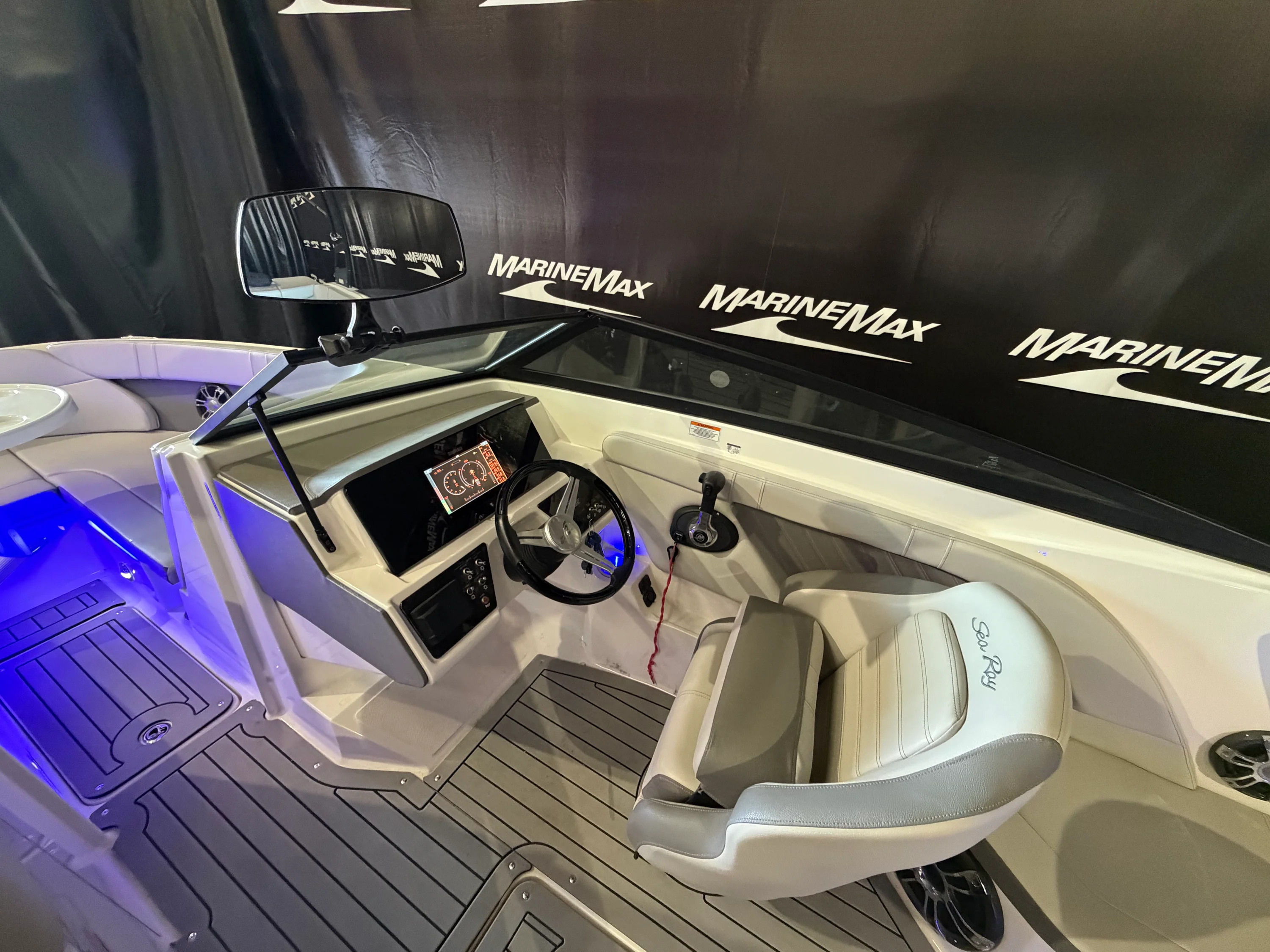 2020 Sea Ray SPX 230 Image Thumbnail #22