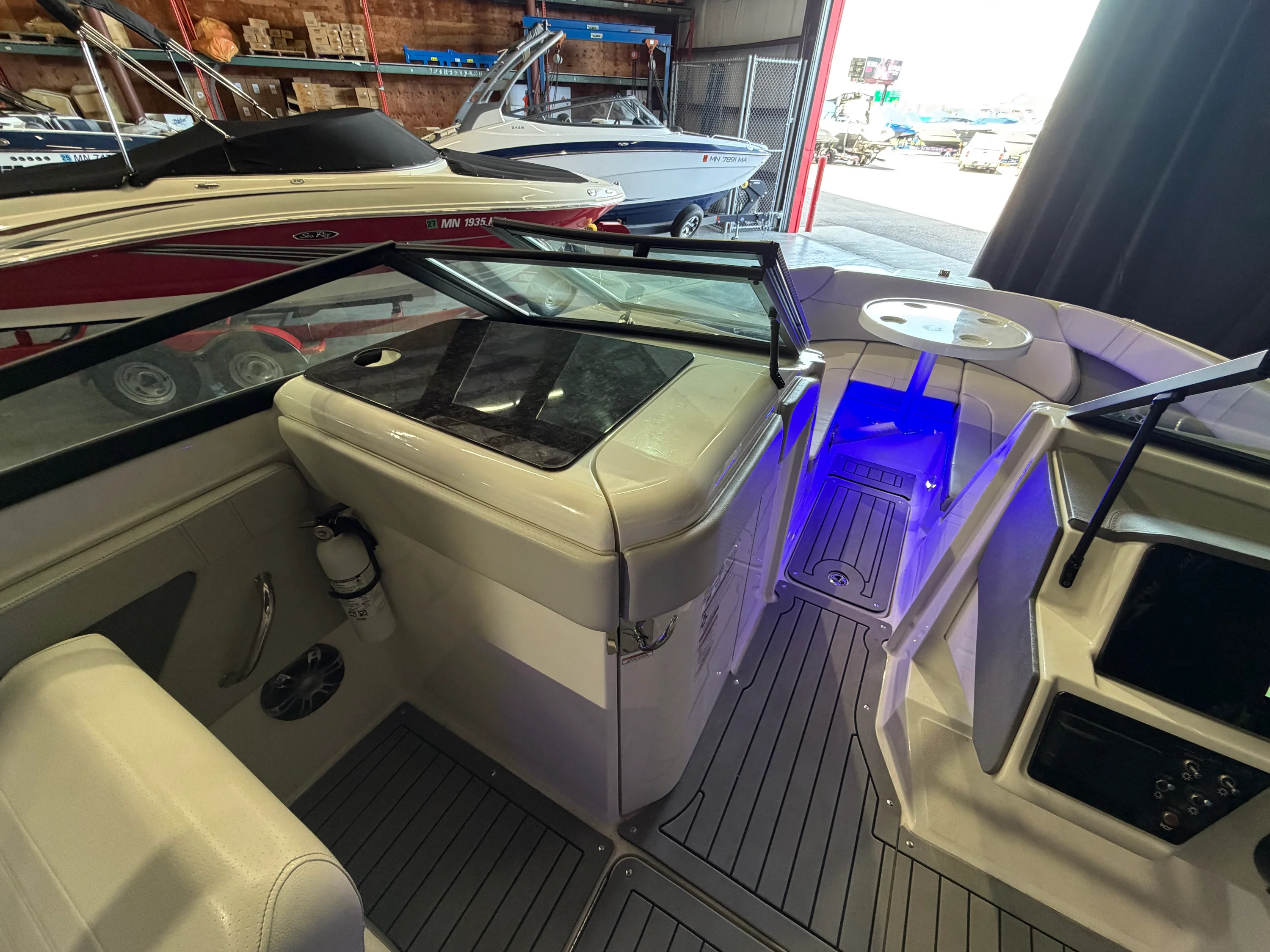 2020 Sea Ray SPX 230 Image Thumbnail #32