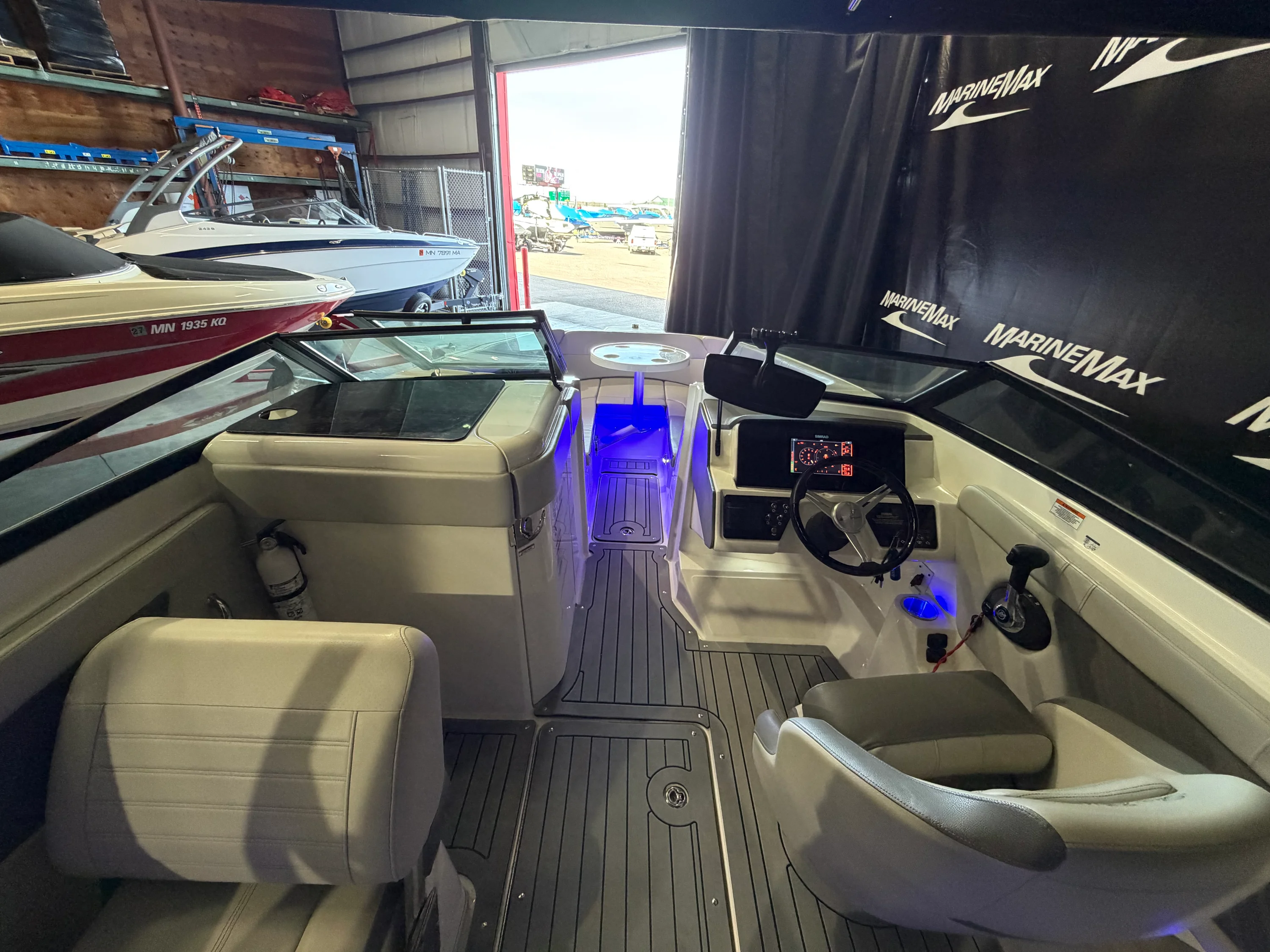 2020 Sea Ray SPX 230 Image Thumbnail #21