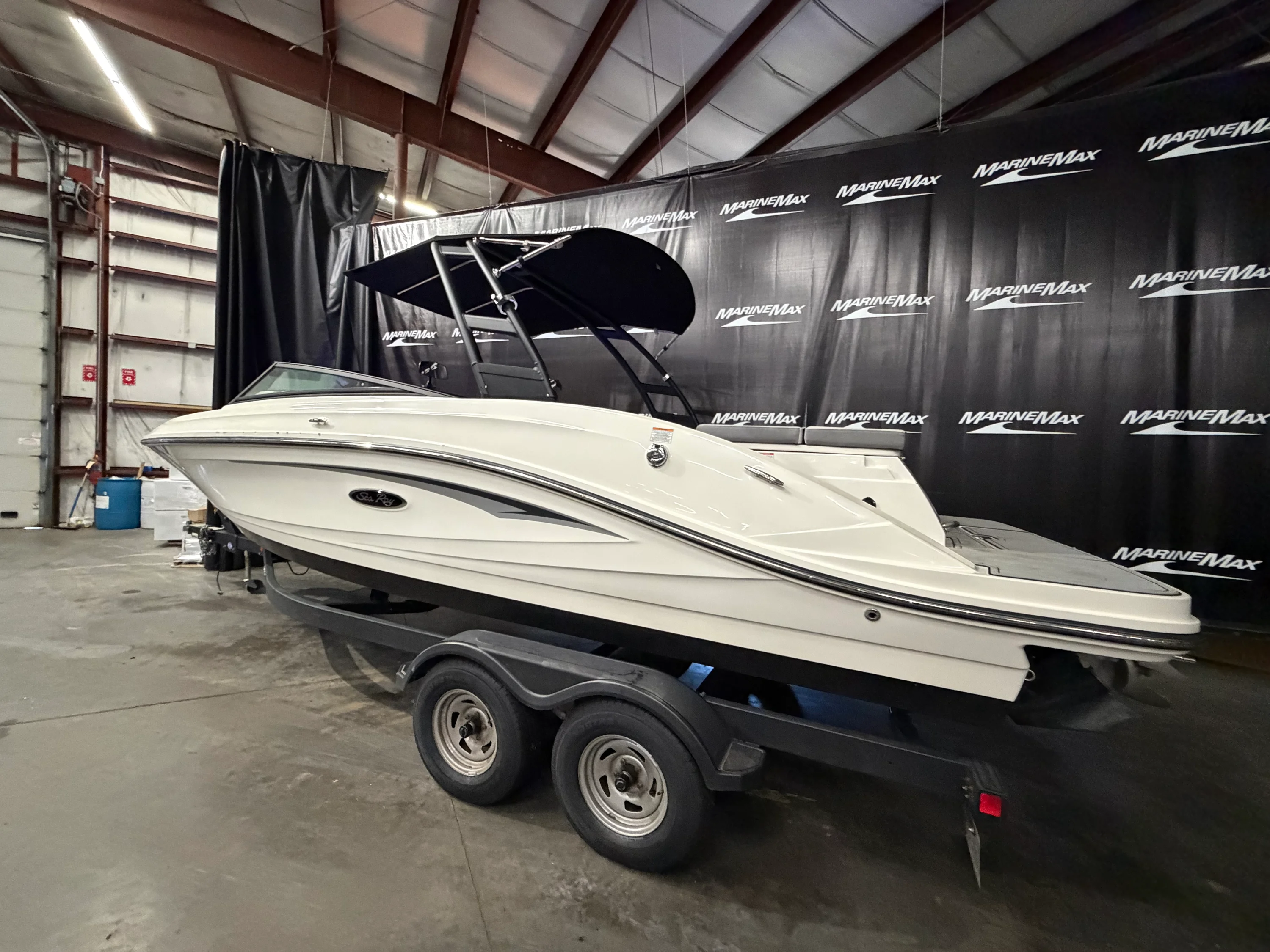 2020 Sea Ray SPX 230 Image Thumbnail #5