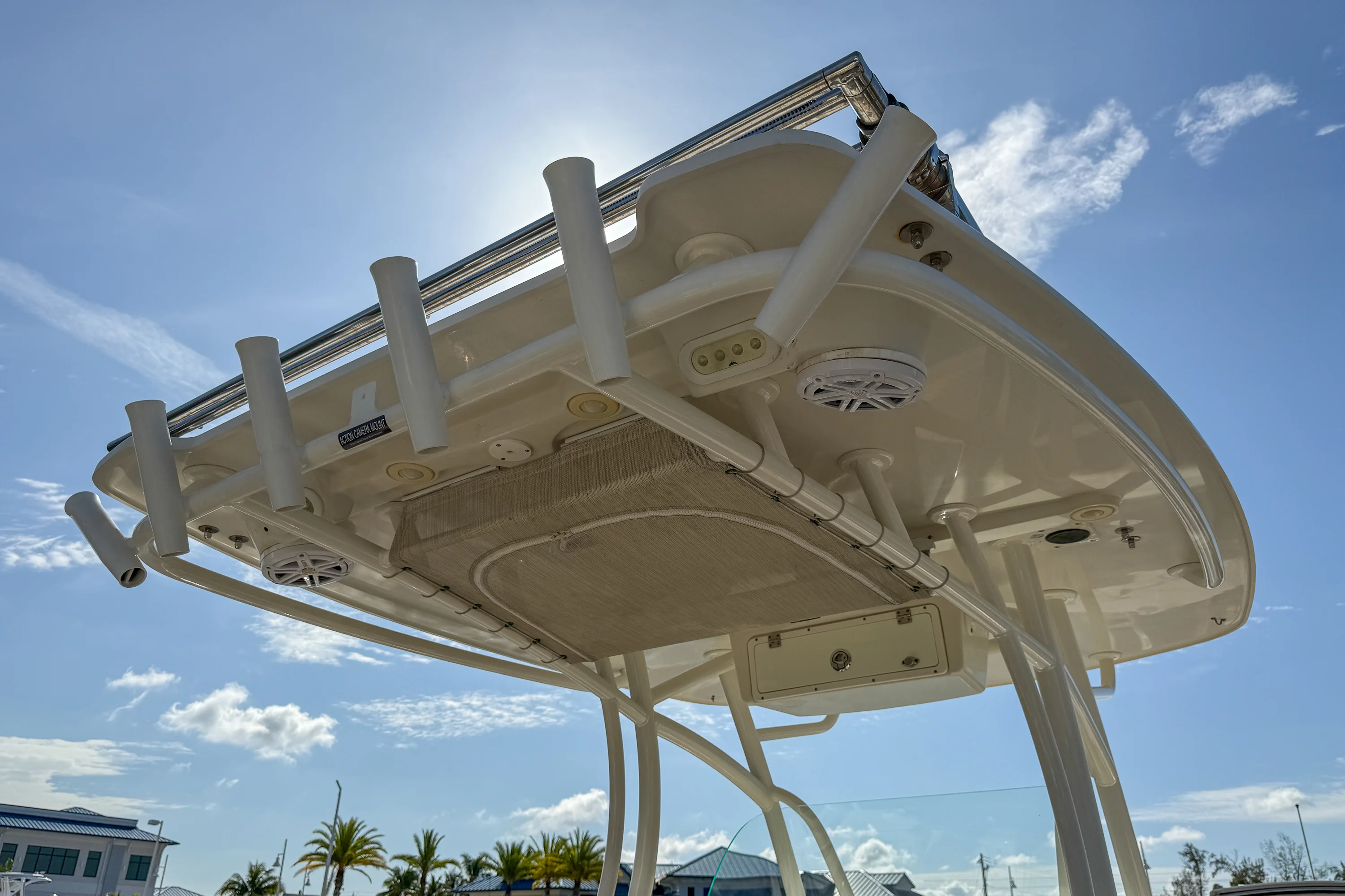 2018 Sailfish 320 CC Image Thumbnail #9