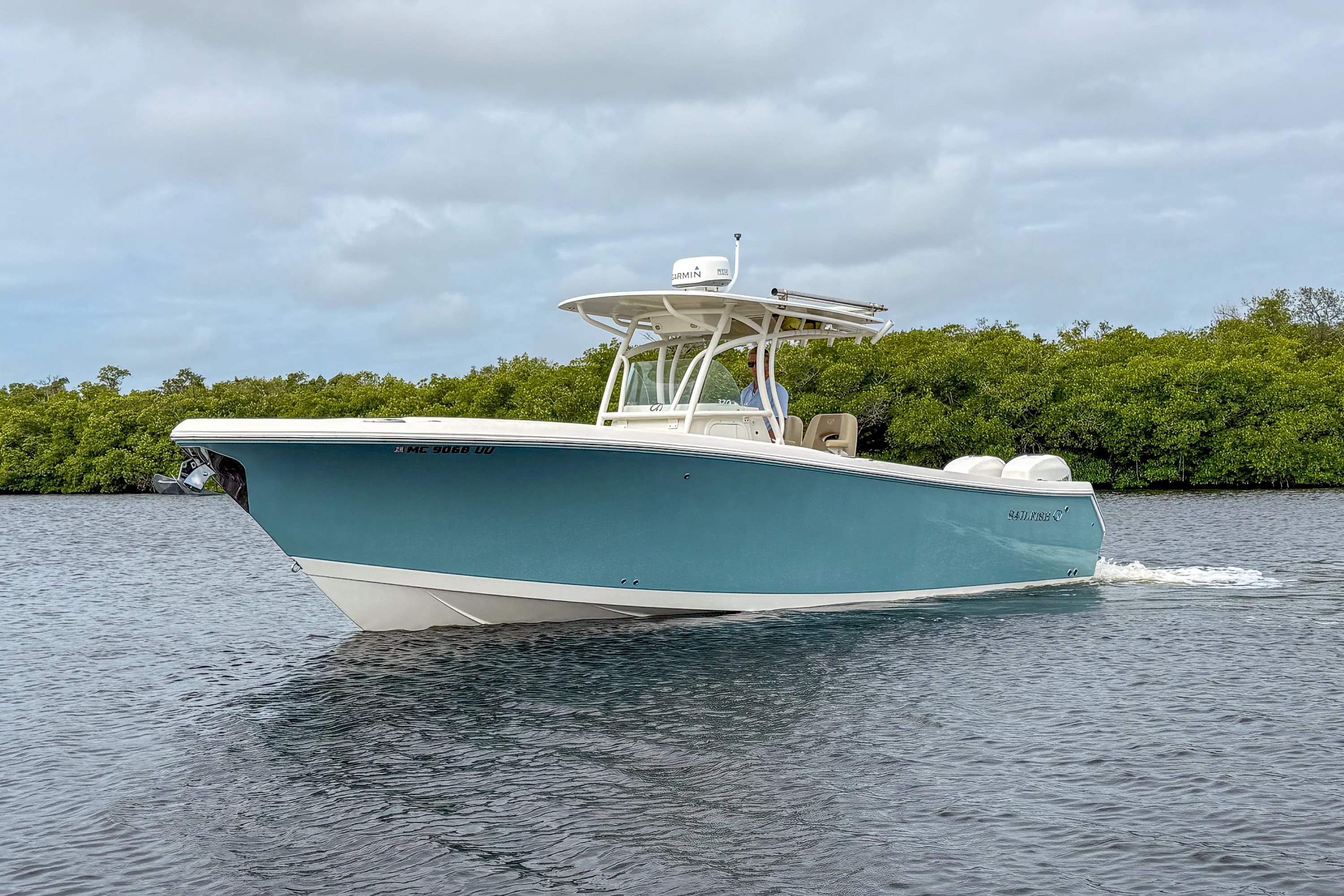 2018 Sailfish 320 CC Image Thumbnail #5