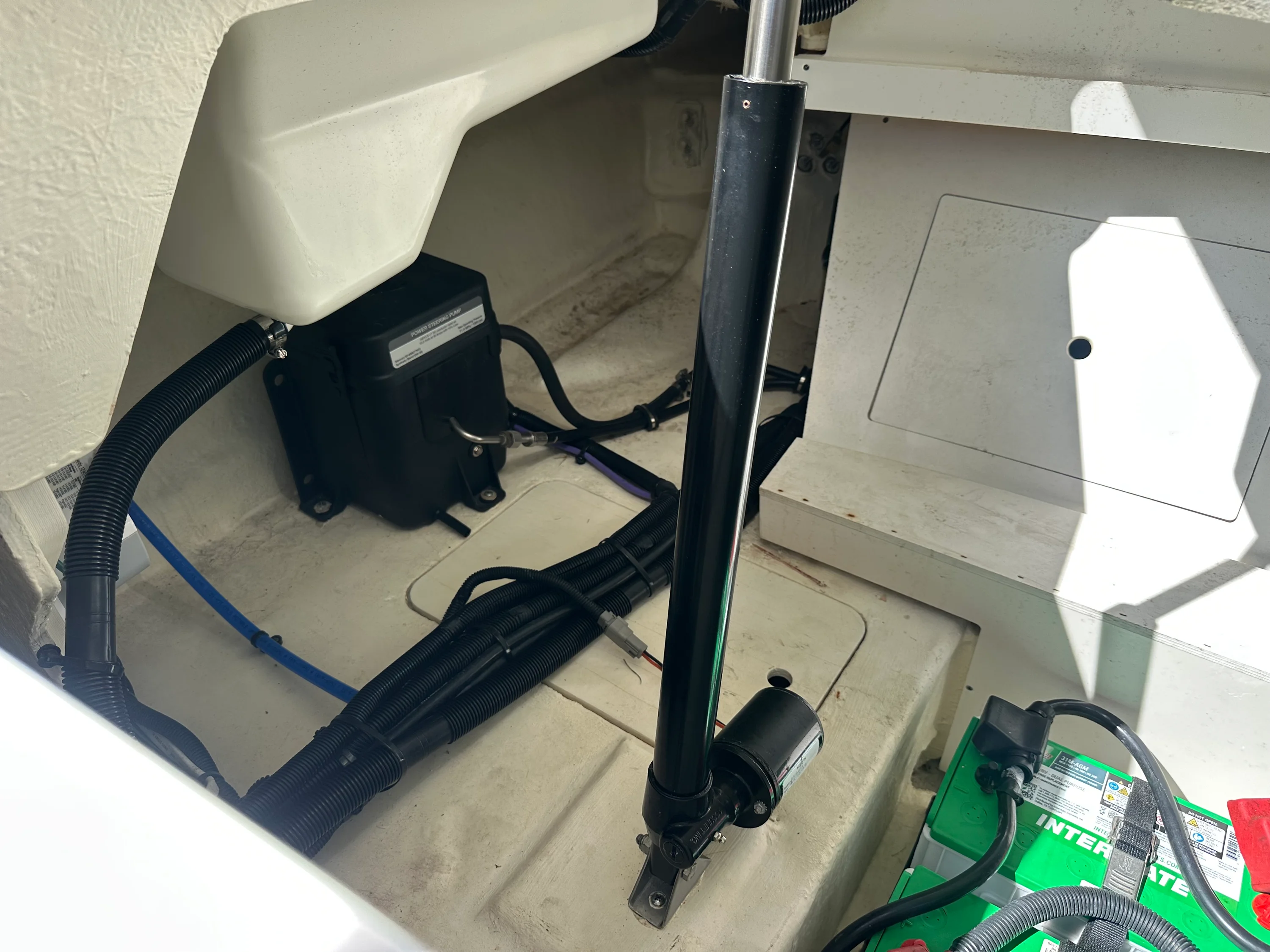 2023 Sea Ray 310 SLX OB Image Thumbnail #29