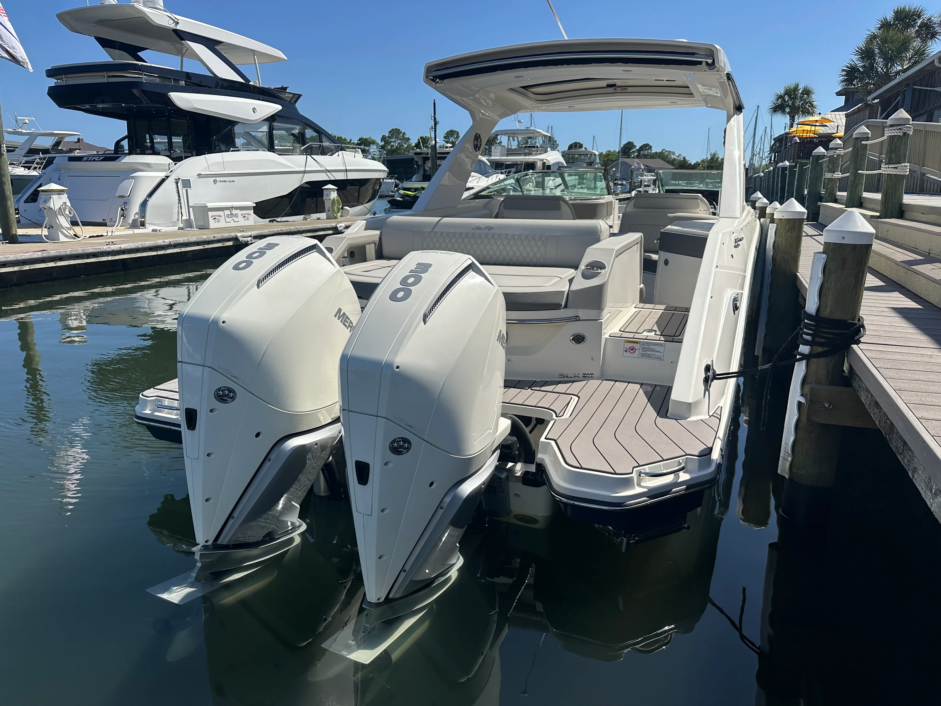 2023 Sea Ray 310 SLX OB Image Thumbnail #5