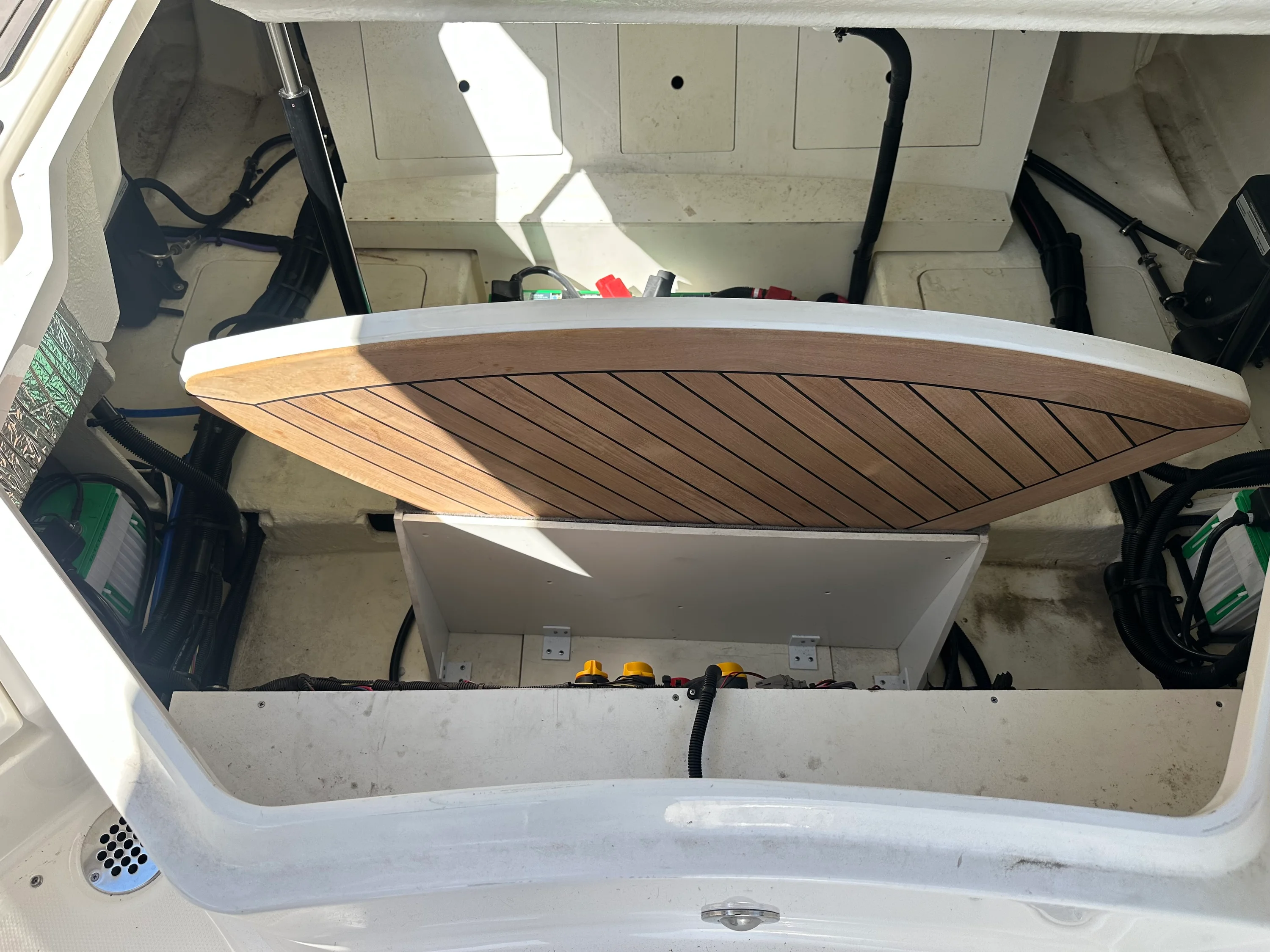 2023 Sea Ray 310 SLX OB Image Thumbnail #26