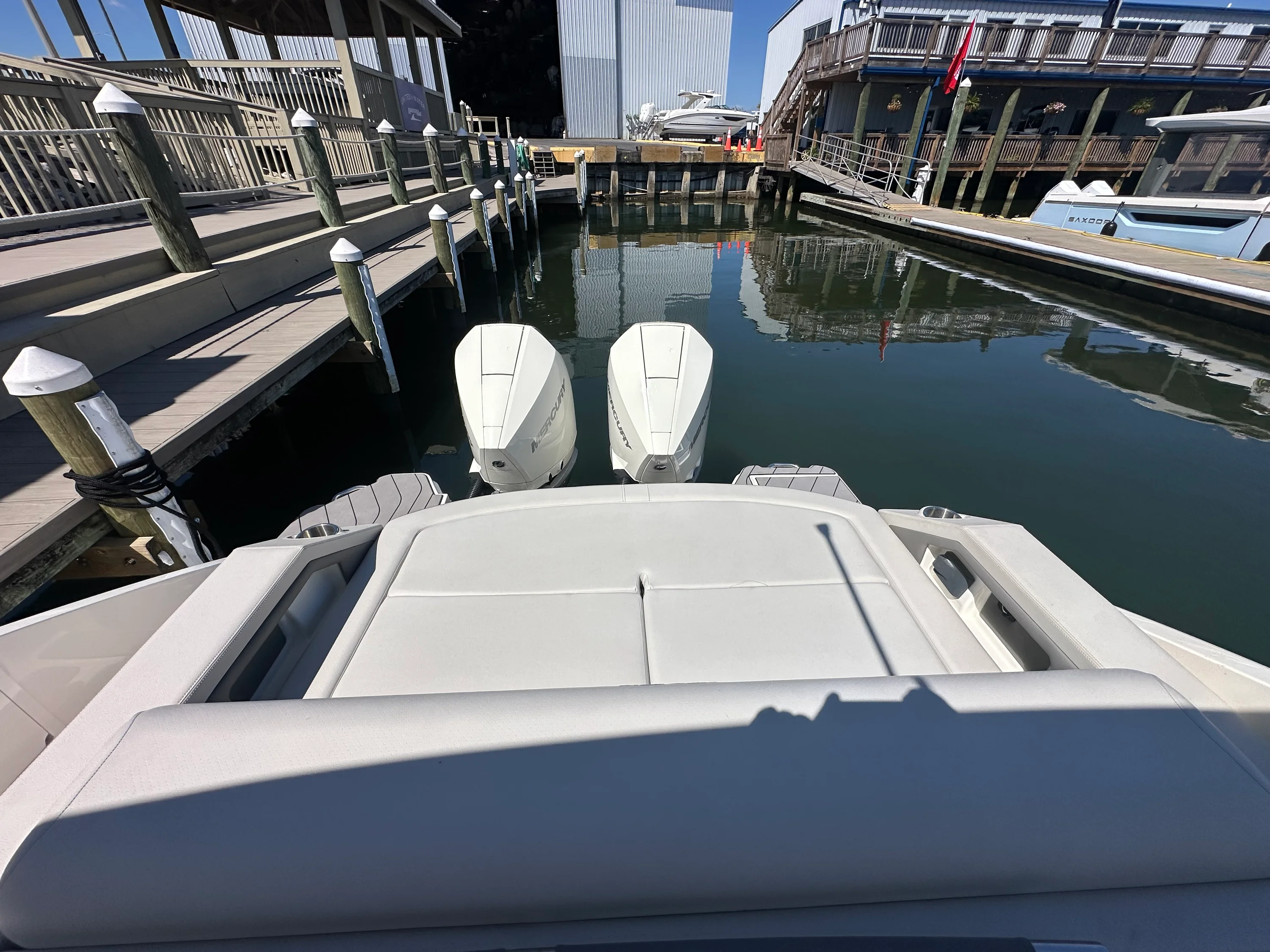 2023 Sea Ray 310 SLX OB Image Thumbnail #7