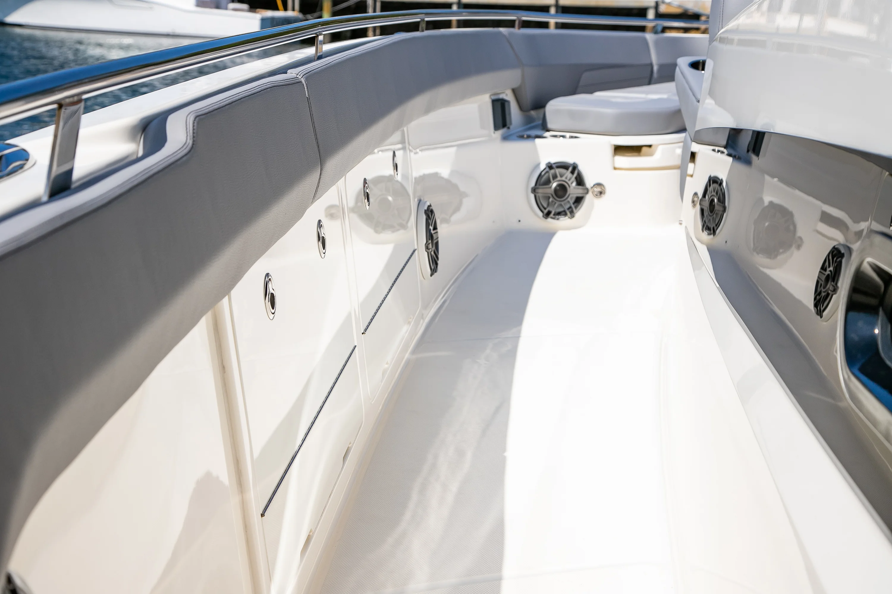 2024 Boston Whaler 420 Outrage Image Thumbnail #69